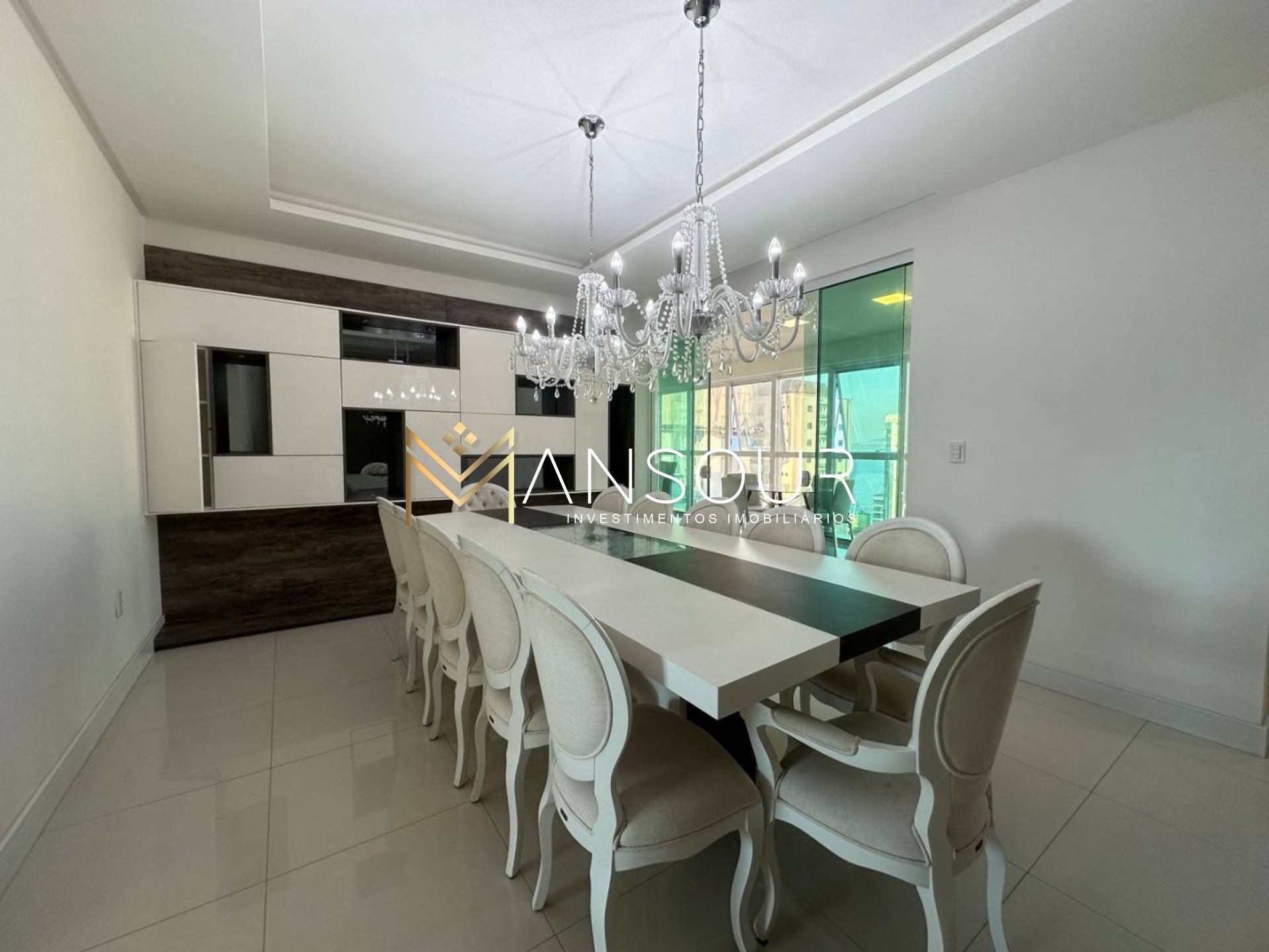 LOCALIZAÇÃO ESTRATÉGICA Apartamento 04 suítes
