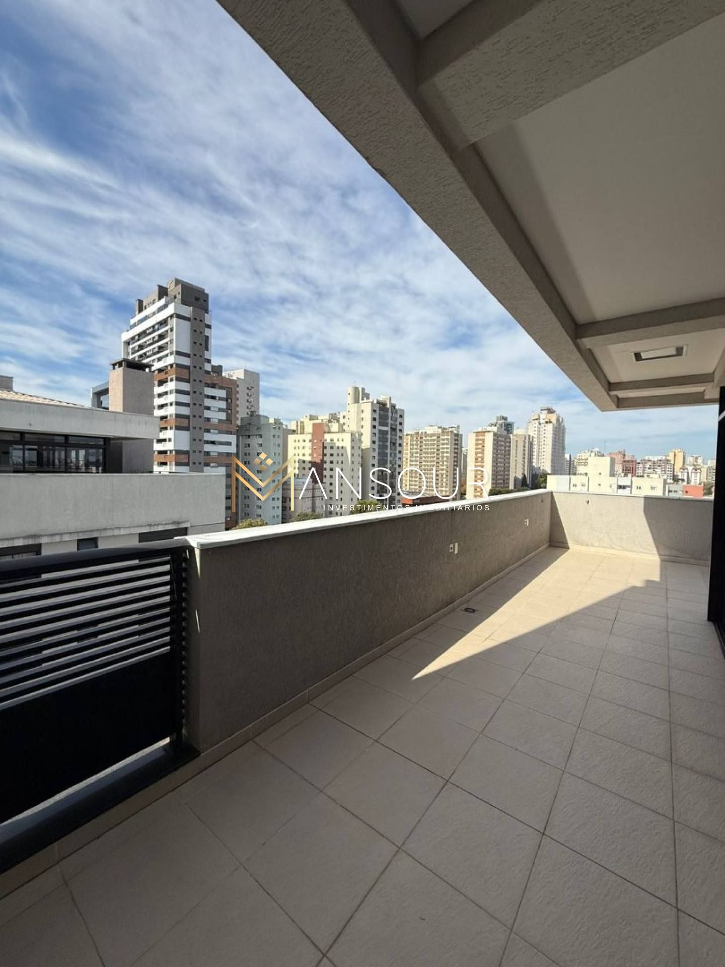DUPLEX SEMI MOBILIADO Apartamento 02 suítes