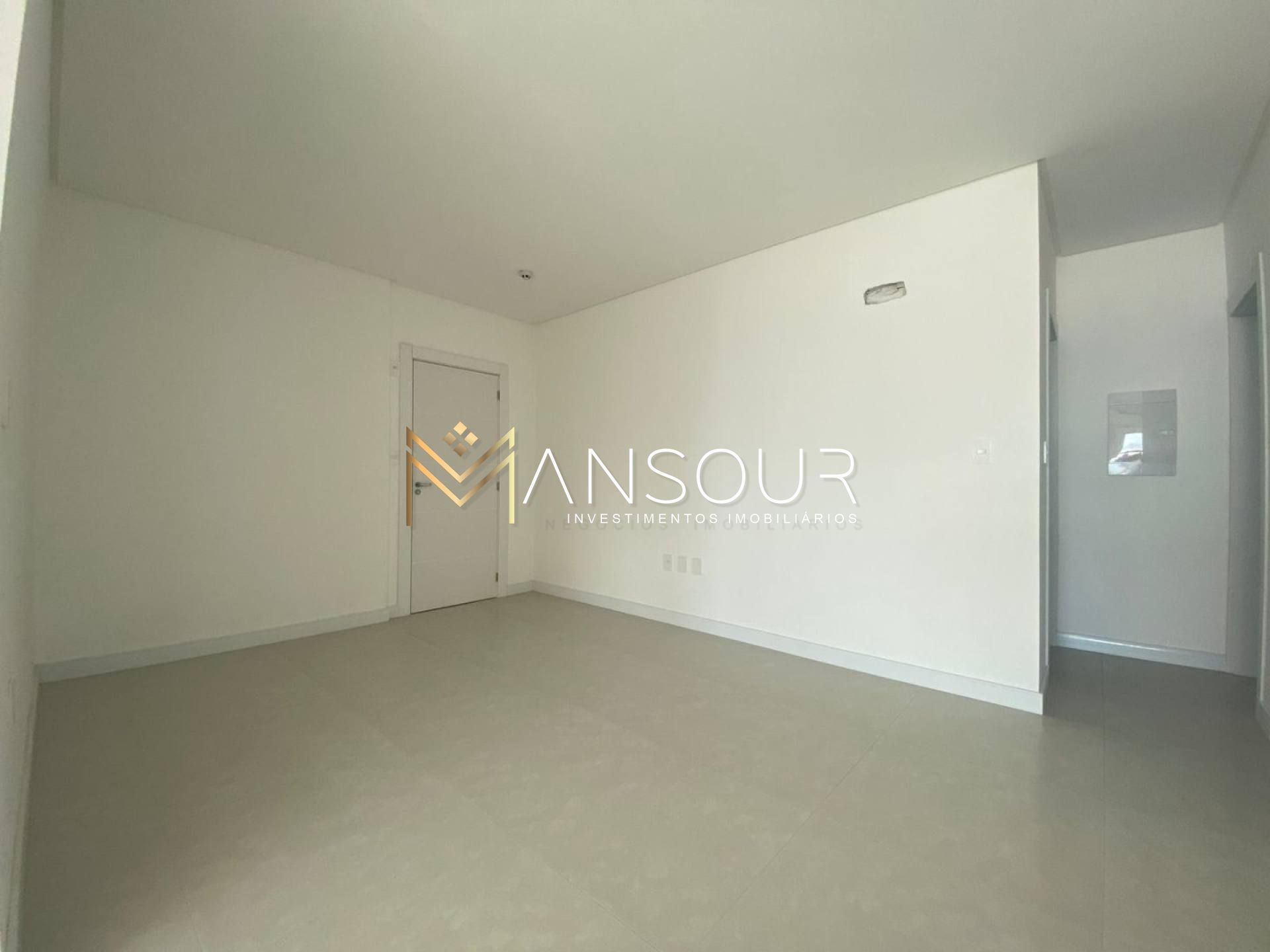 ALTA PADRÃO DE ACABAMENTO Apartamento 03 suítes