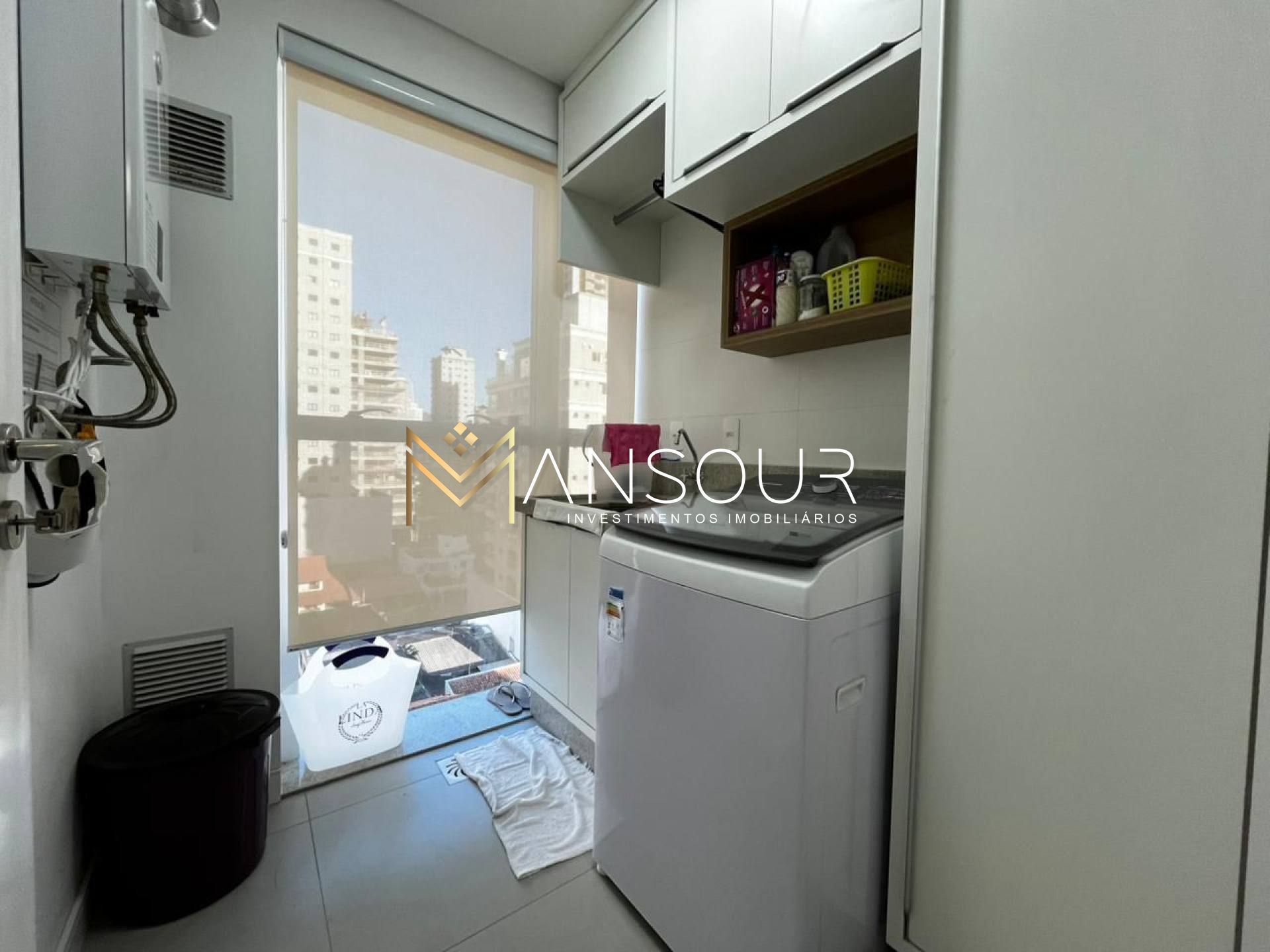 FINAMENTE MOBILIADO Apartamento 04 Dormitórios sendo 02 suítes