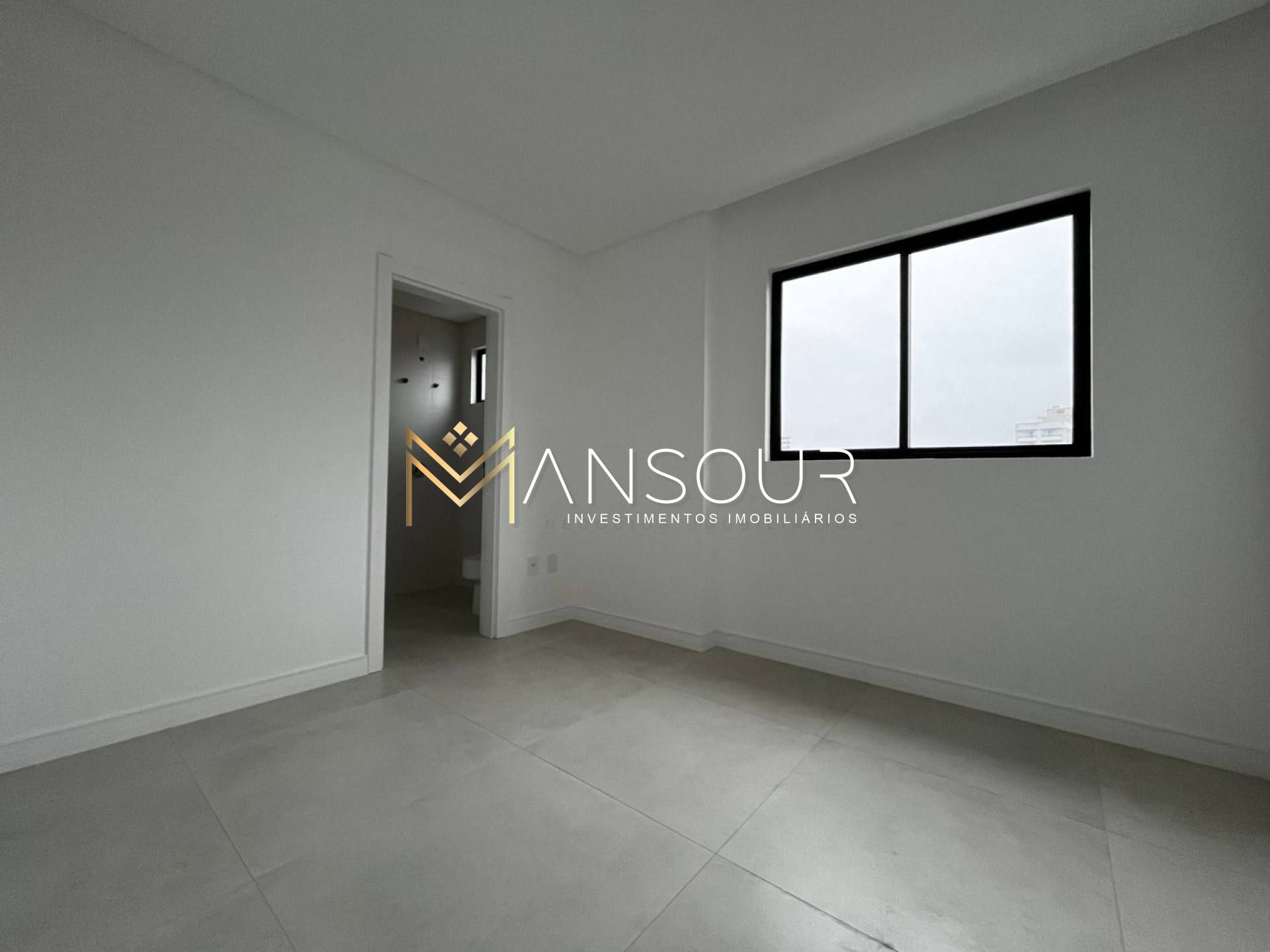 OPORTUNIDADE Apartamento 02 suítes