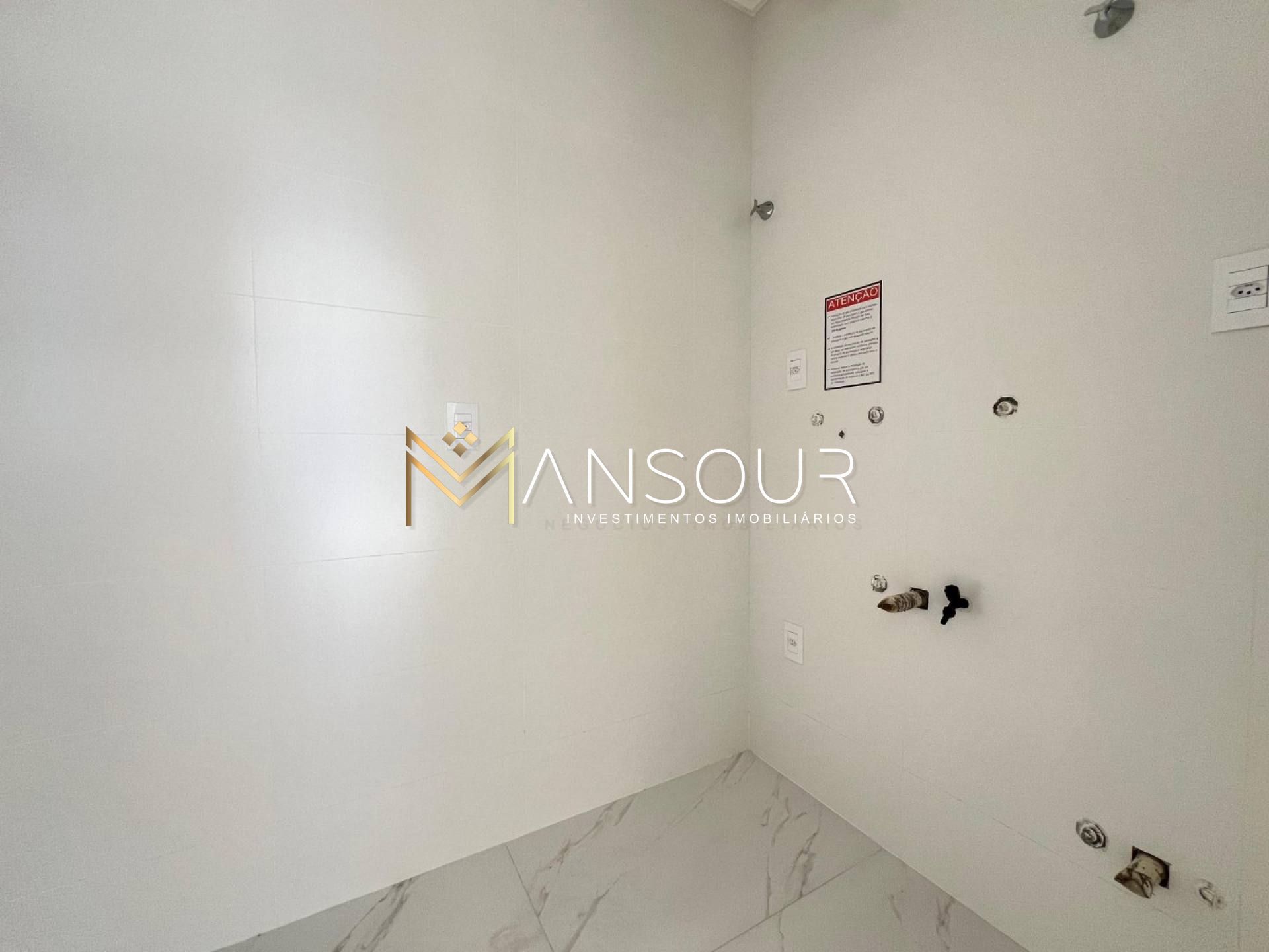 BEM LOCALIZADO Apartamento 03 suítes