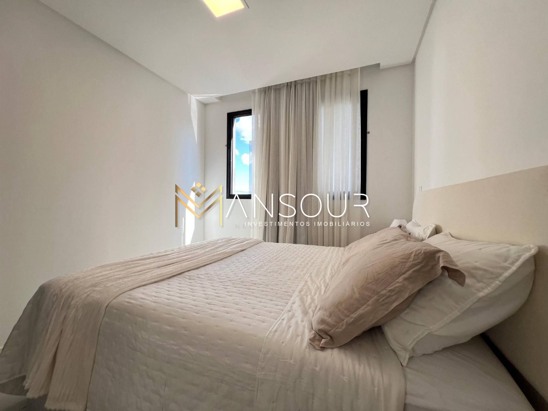 Apartamento Para Vender com 02 quartos 01 suítes no bairro Morretes em Itapema