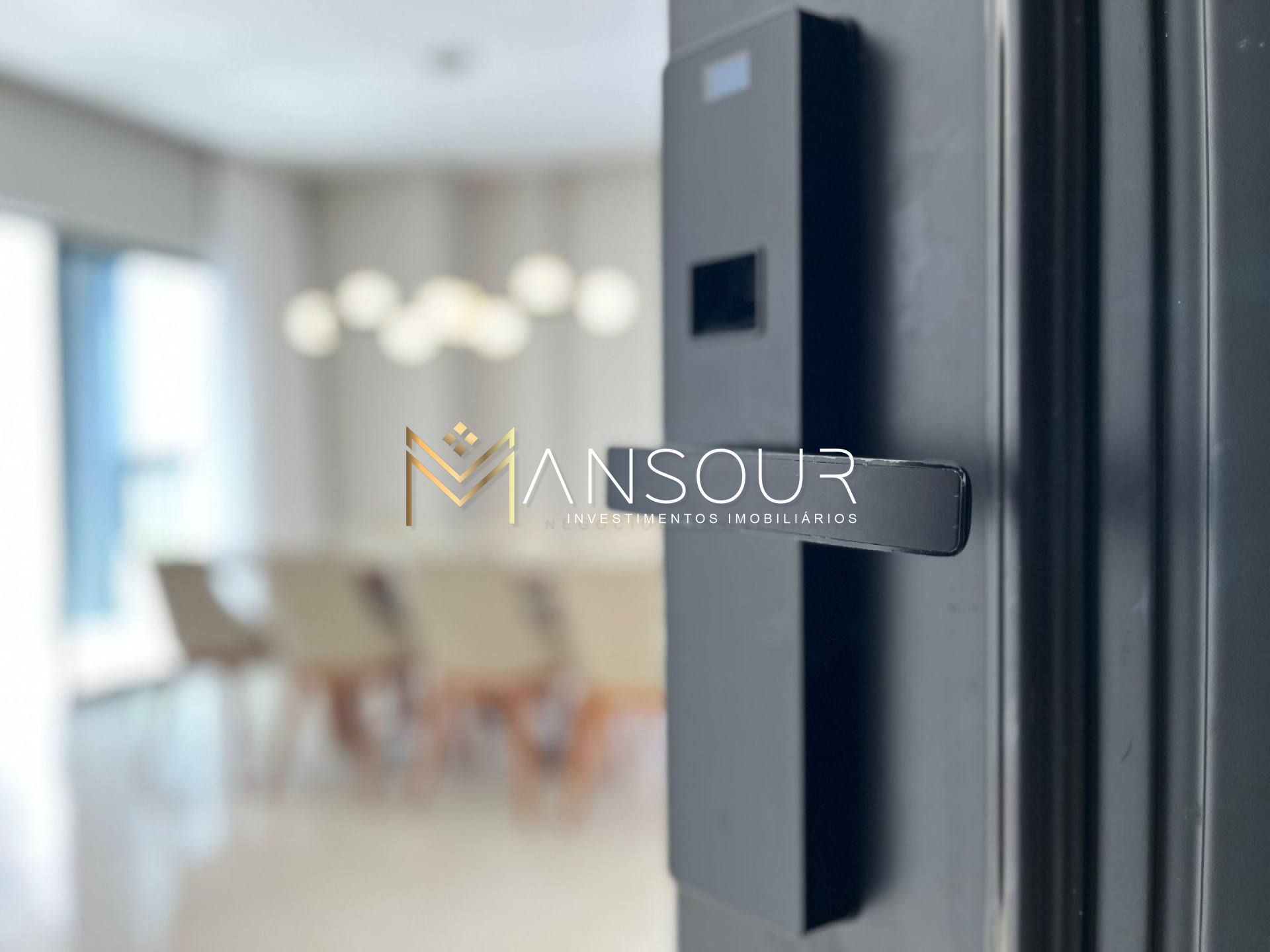 Apartamento Para Vender com 03 quartos 03 suítes no bairro Meia Praia em Itapema