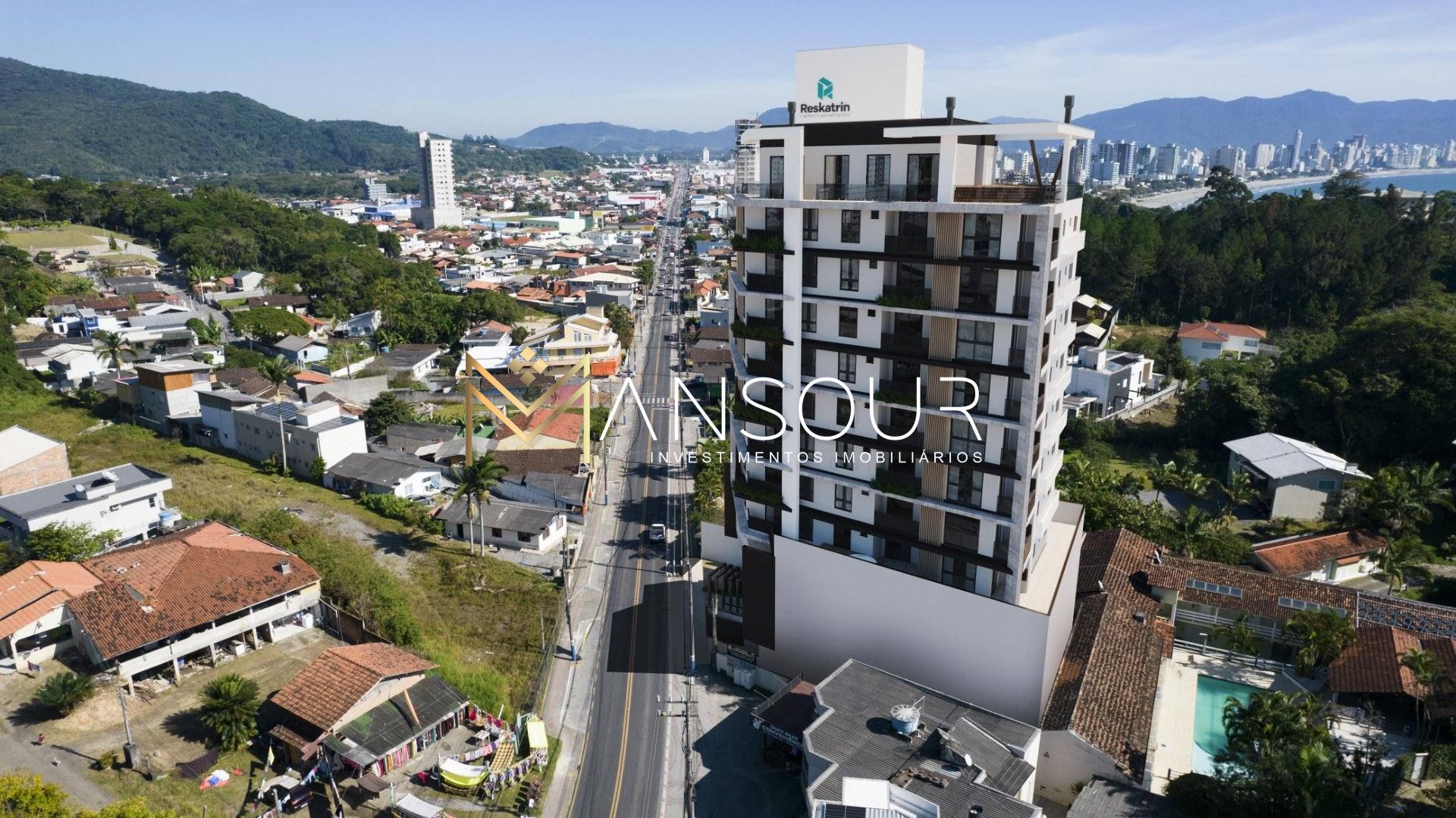 Sala Comercial Para Vender no bairro Perequê em Porto Belo
