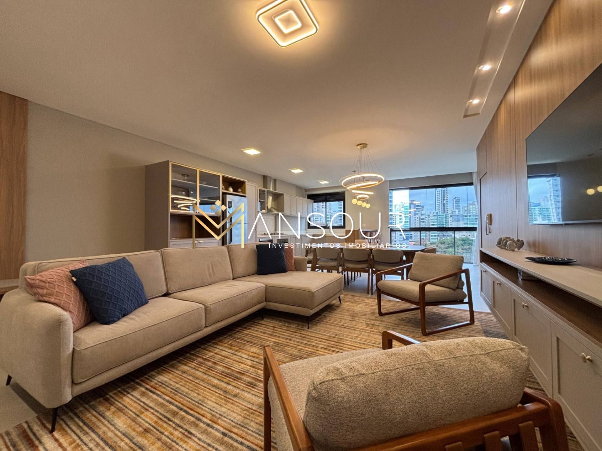 Apartamento Para Vender com 3 quartos 3 suítes no bairro Pereque em Porto Belo