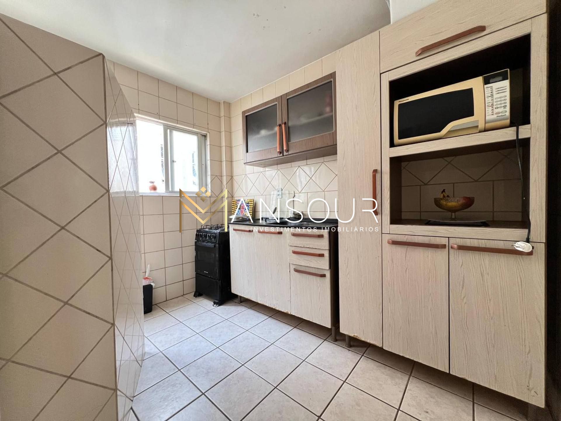 Apartamento Para Vender com 02 quartos no bairro Meia Praia em Itapema