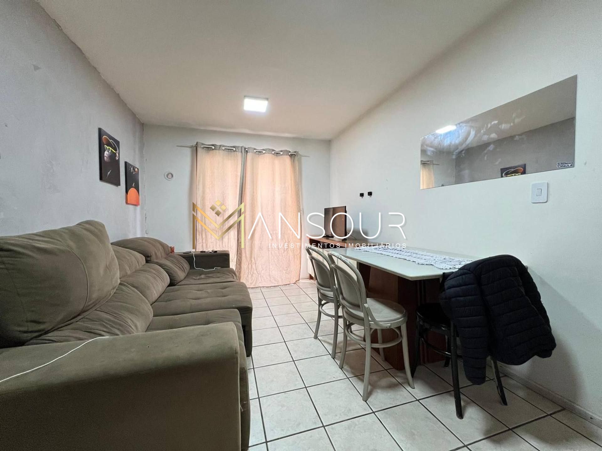 Apartamento Para Vender com 02 quartos no bairro Meia Praia em Itapema