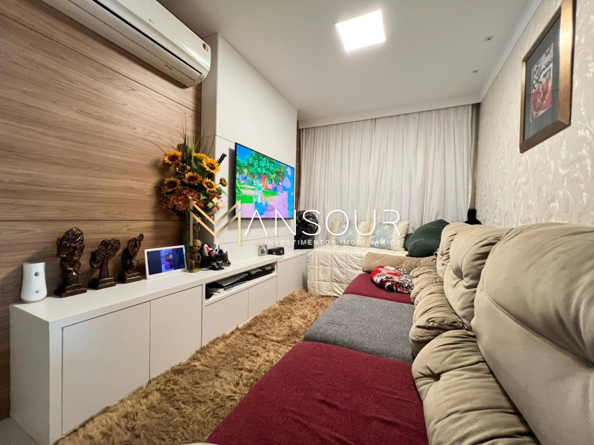 Apartamento Para Vender com 03 quartos 03 suítes no bairro Meia Praia em Itapema