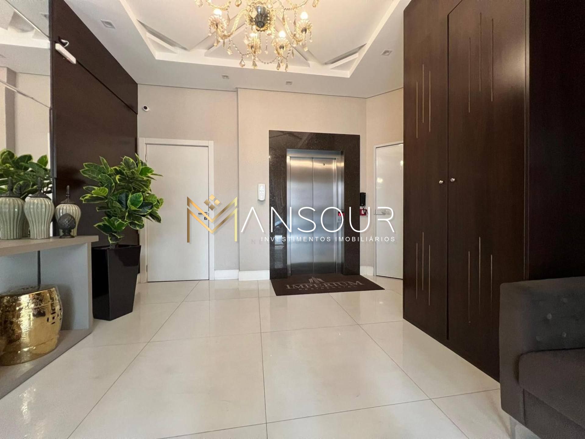 Apartamento Para Vender com 03 quartos 03 suítes no bairro Meia Praia em Itapema