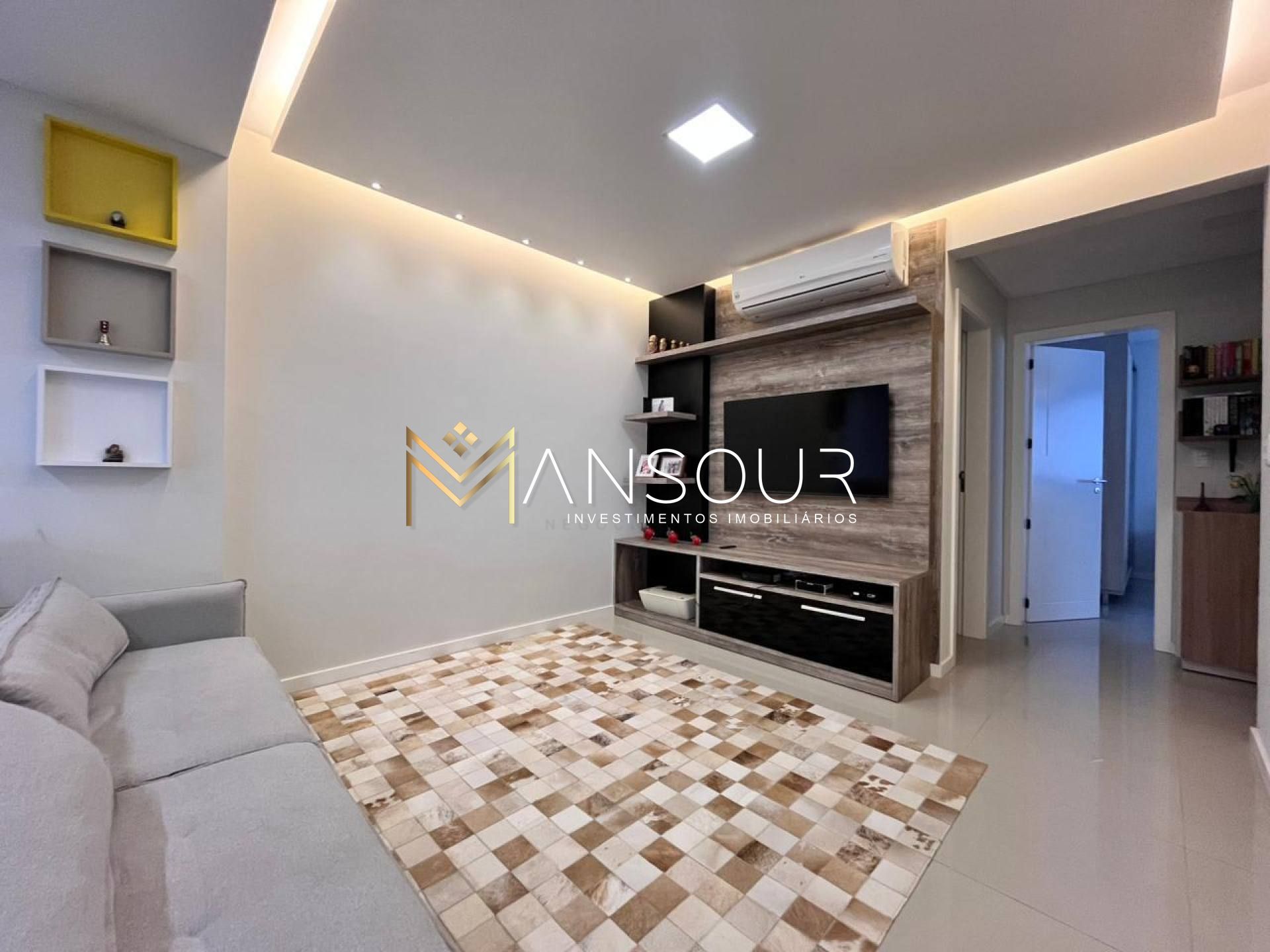 Apartamento Para Vender com 03 quartos 01 suítes no bairro Meia Praia em Itapema