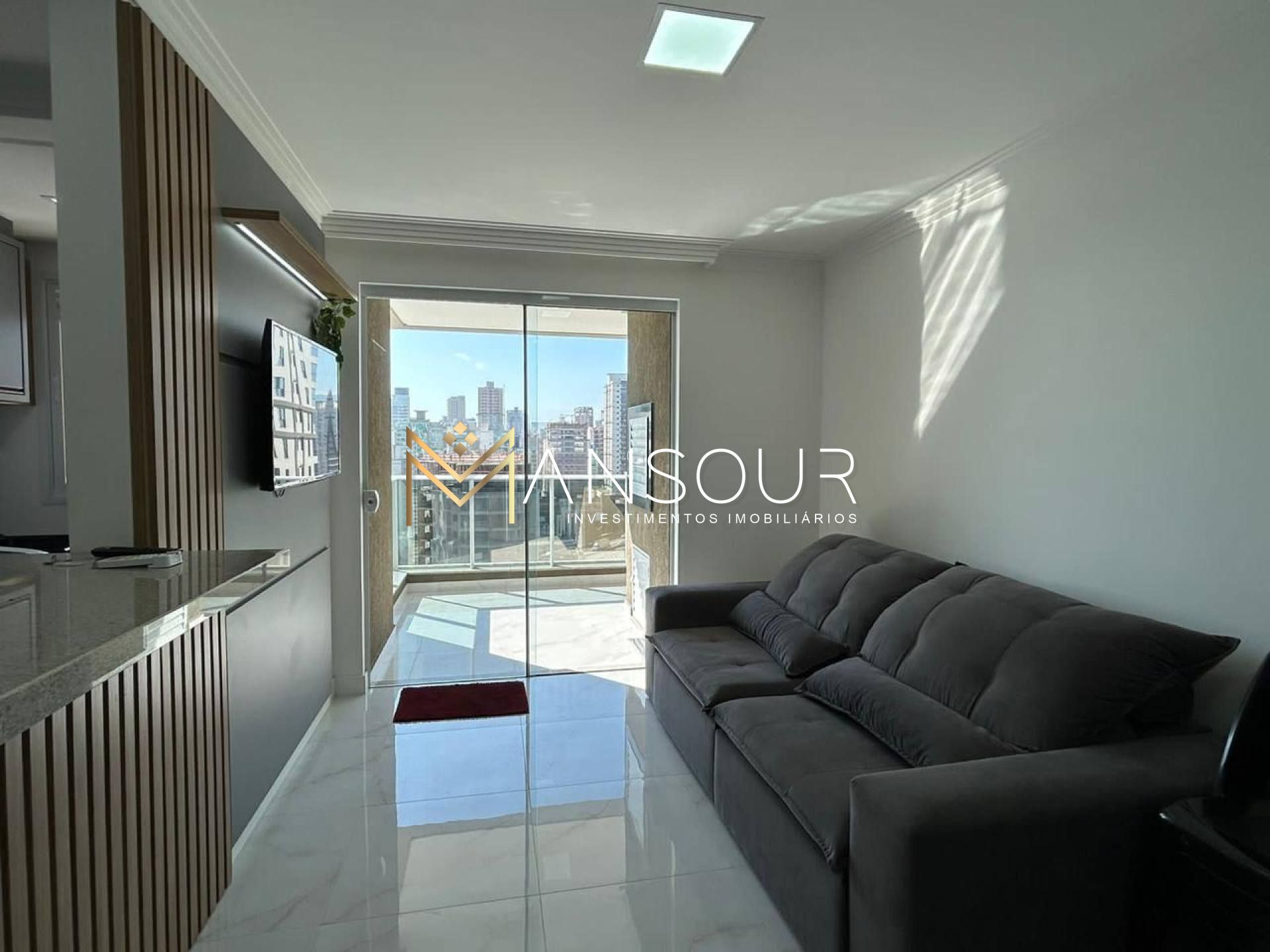 Apartamento Para Vender com 02 quartos 02 suítes no bairro Morretes em Itapema