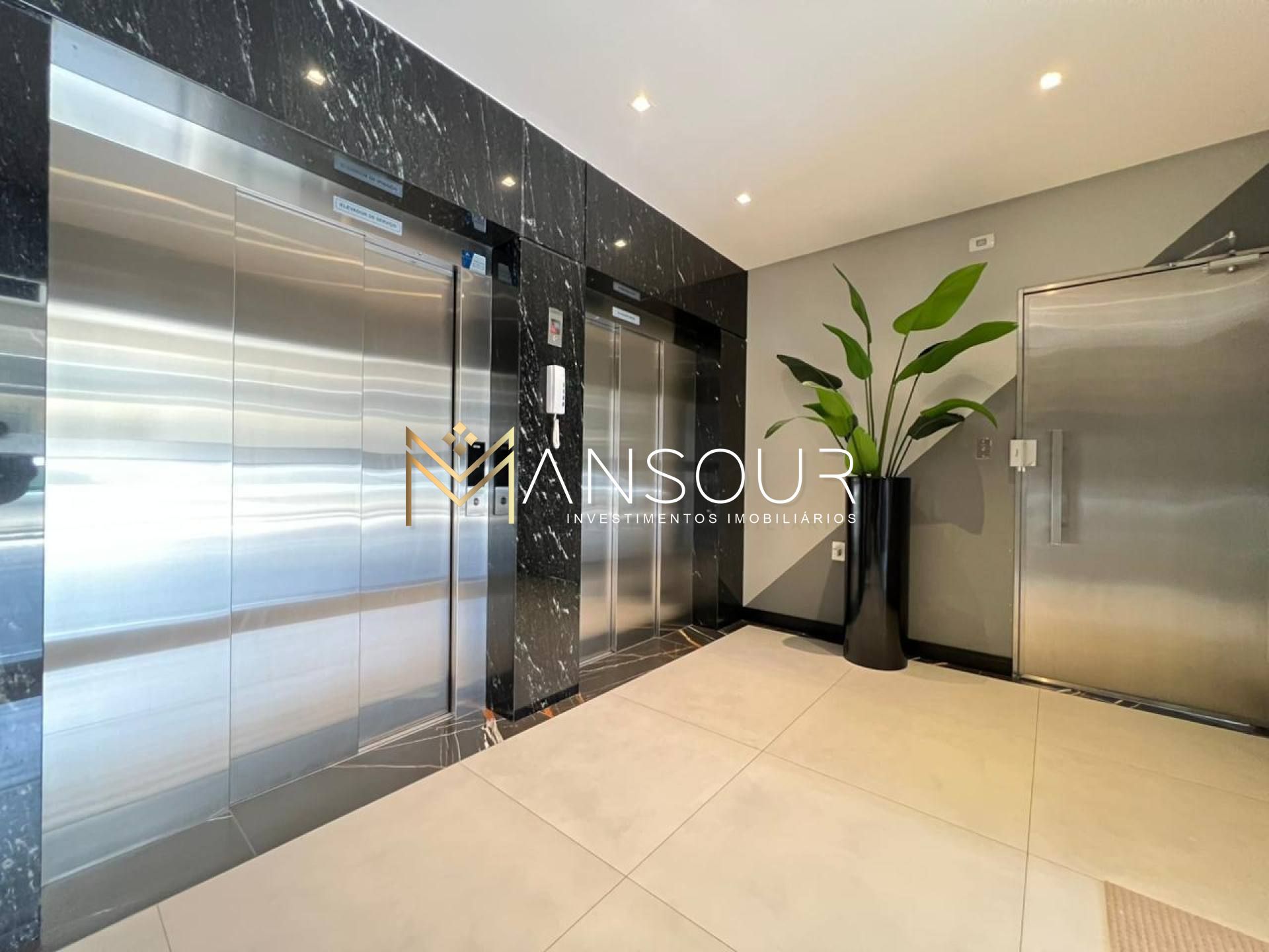 Apartamento Para Vender com 02 quartos 01 suítes no bairro Morretes em Itapema