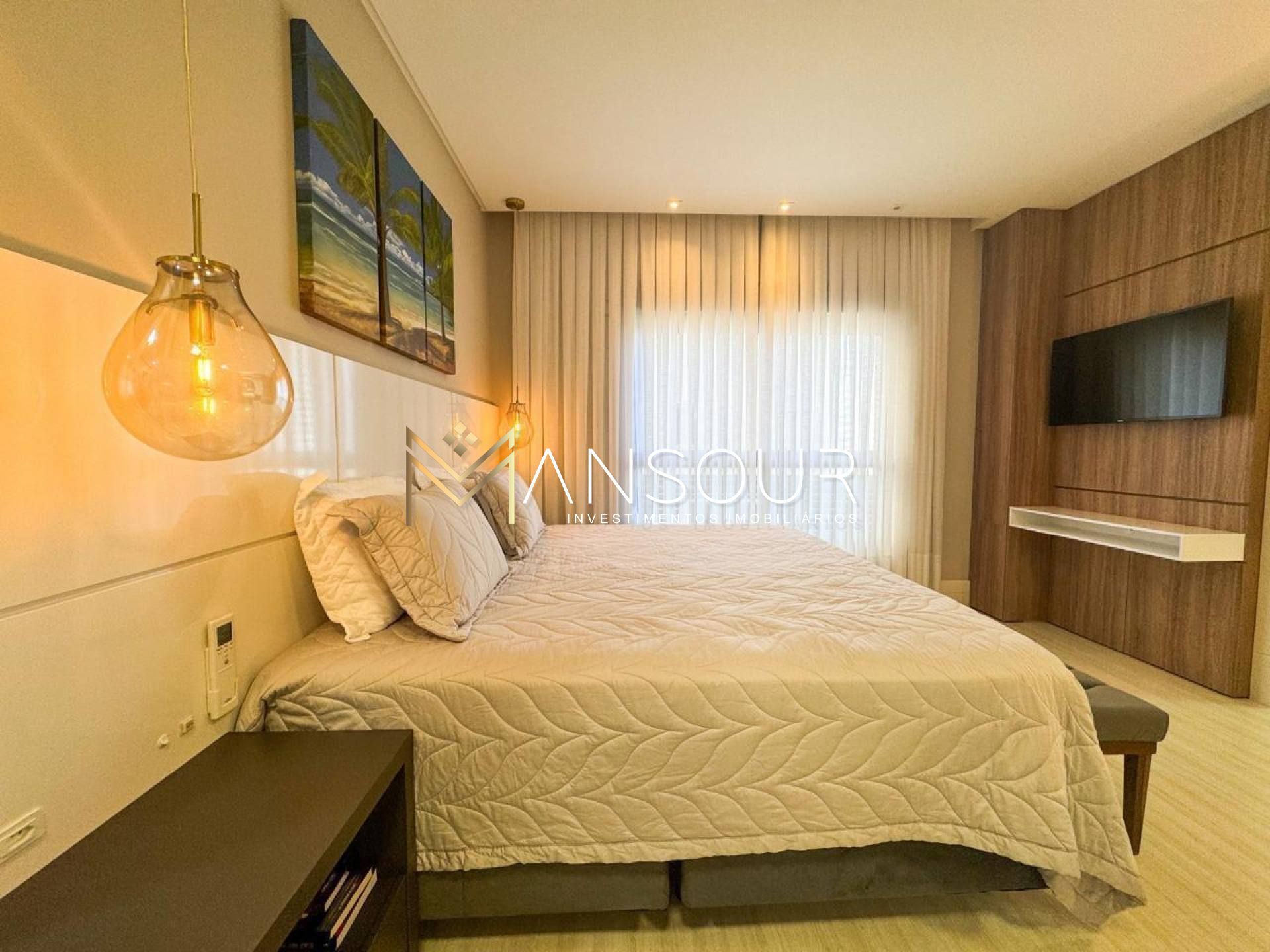 Apartamento Para Vender com 04 quartos 04 suítes no bairro Meia Praia em Itapema