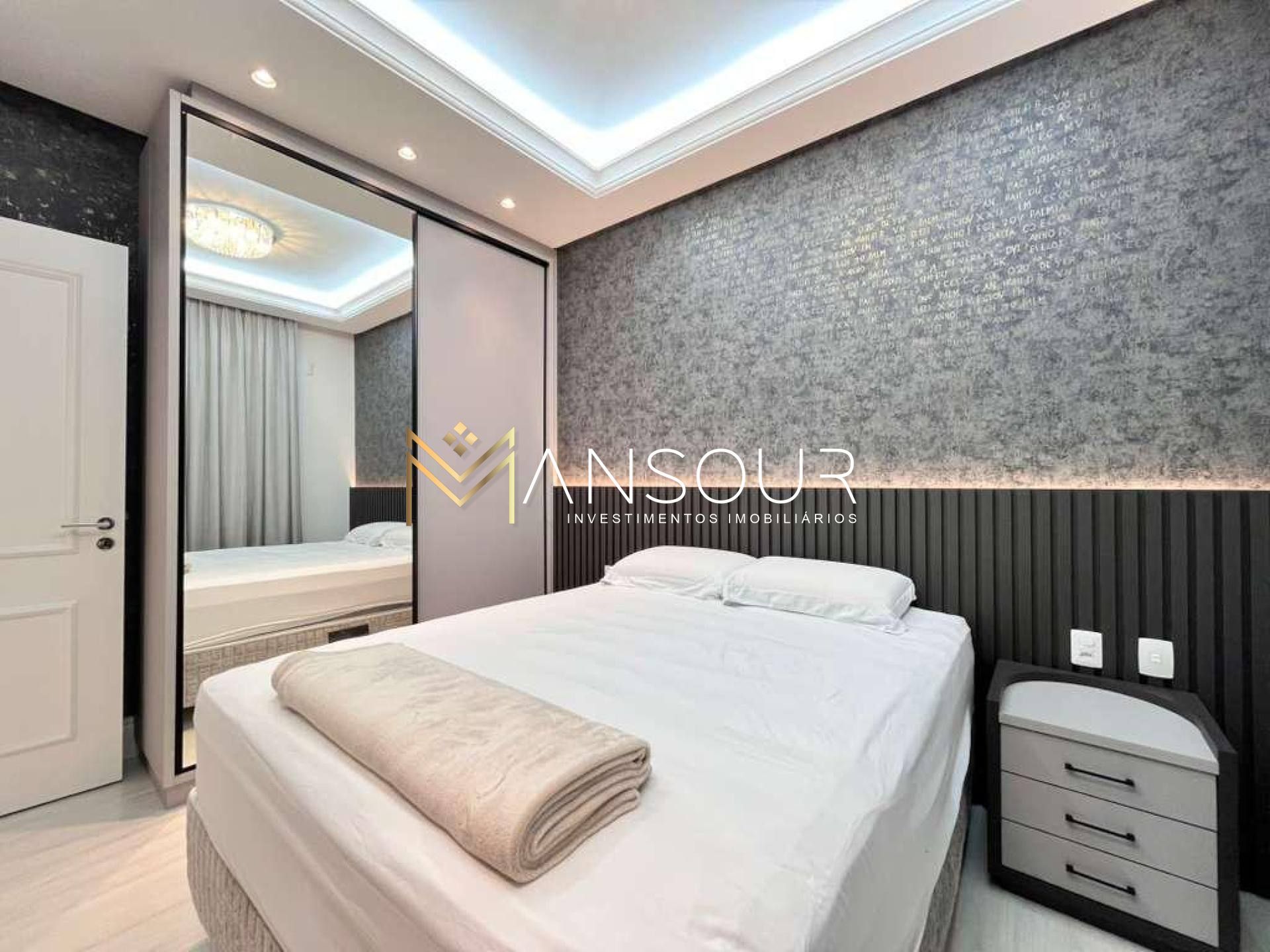 Apartamento Para Vender com 3 quartos 03 suítes no bairro Centro em Itapema