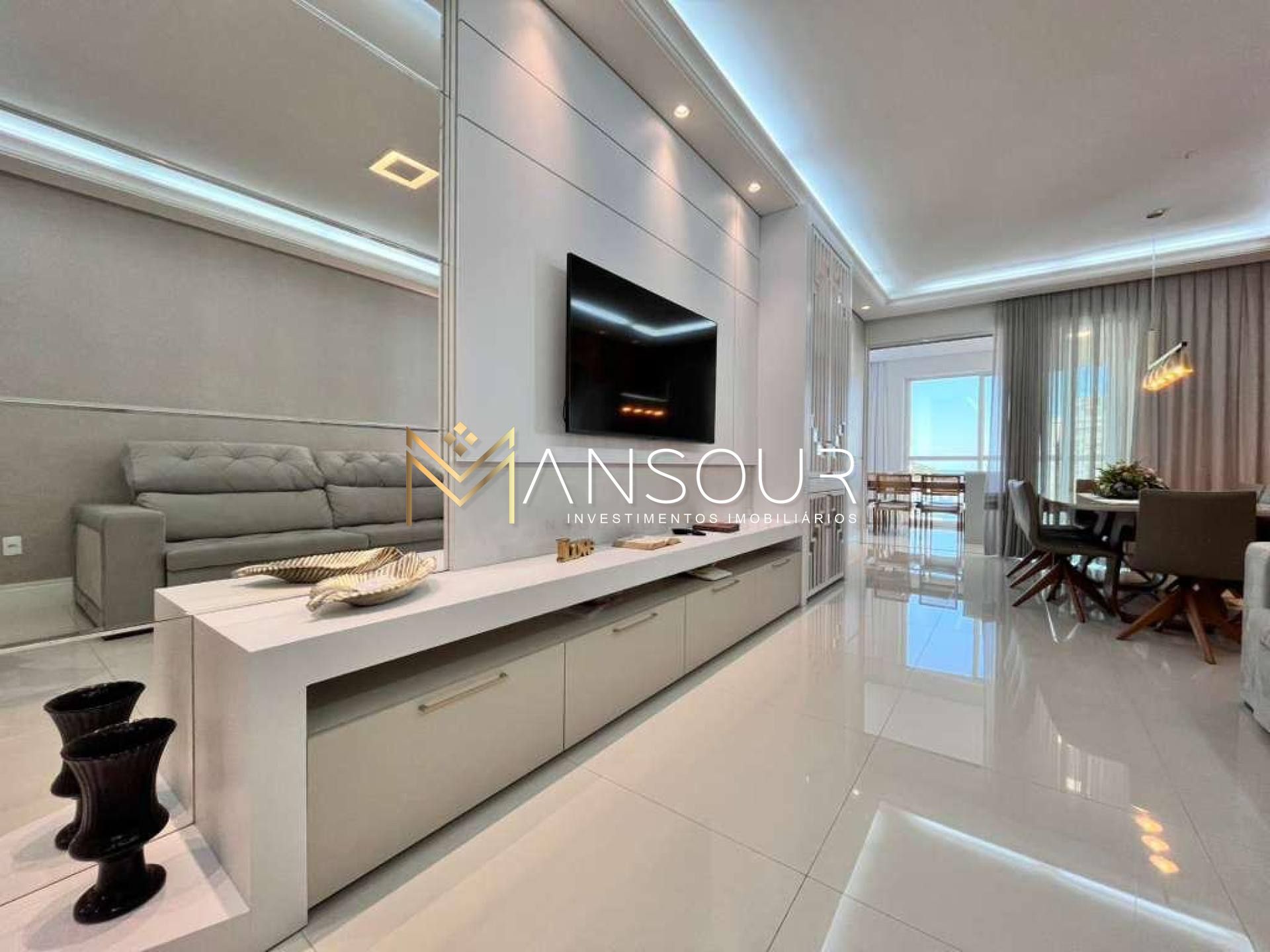 Apartamento Para Vender com 3 quartos 03 suítes no bairro Centro em Itapema