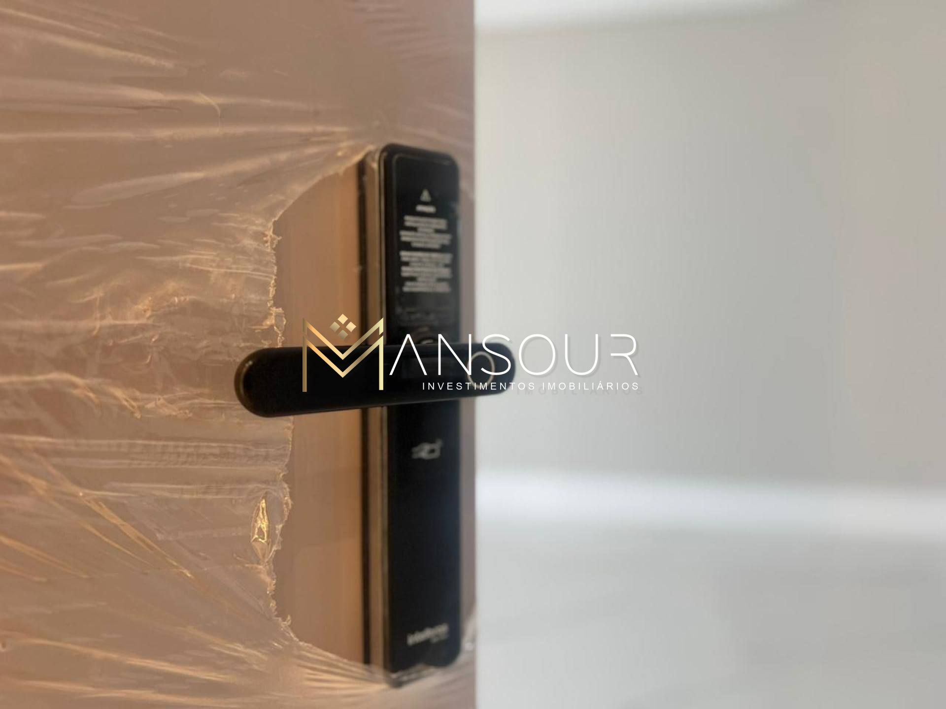 Apartamento Para Vender com 03 quartos 03 suítes no bairro Centro em Itapema