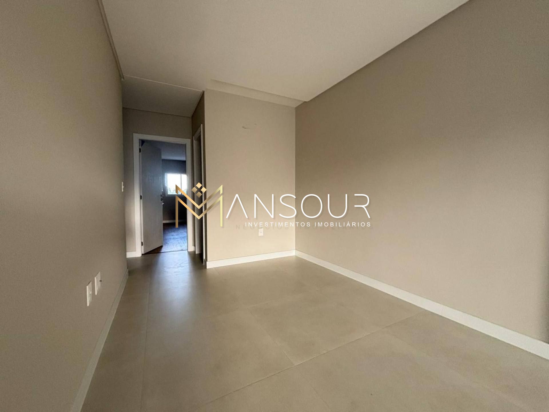 Apartamento Para Vender com 03 quartos 03 suítes no bairro Centro em Itapema