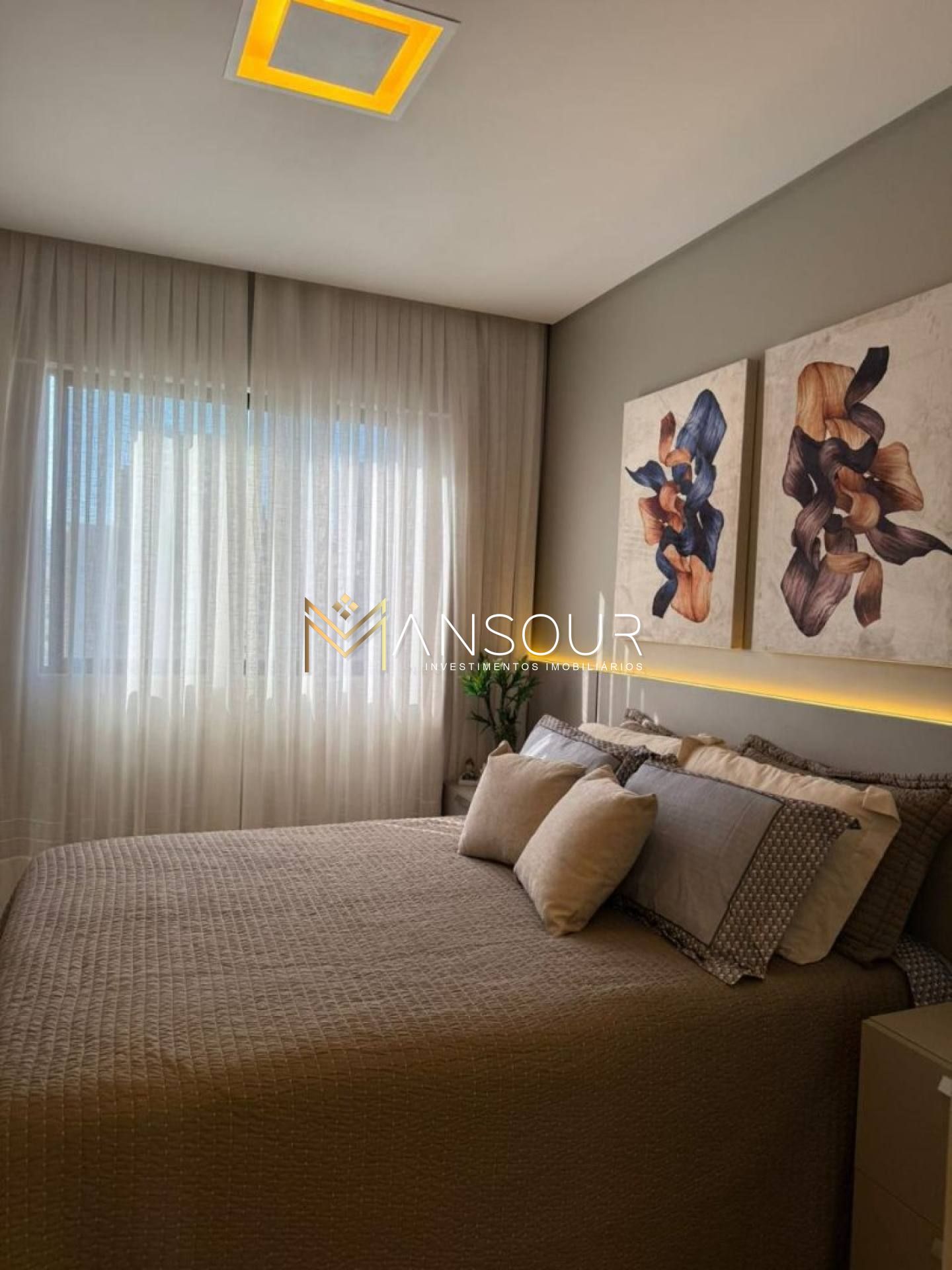 Apartamento Para Vender com 03 quartos 03 suítes no bairro Meia Praia em Itapema