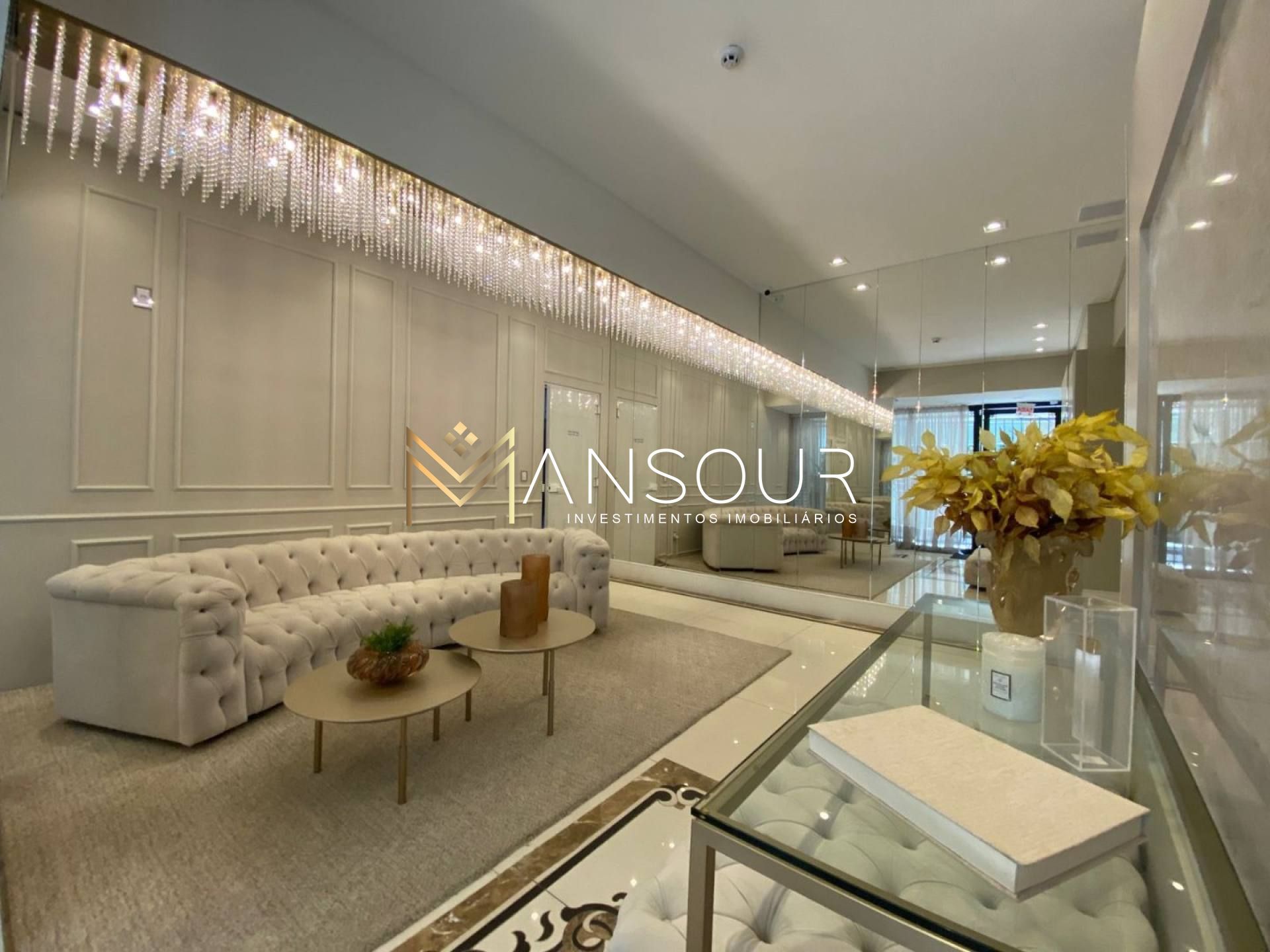 Apartamento Para Vender com 04 quartos 04 suítes no bairro Meia Praia em Itapema