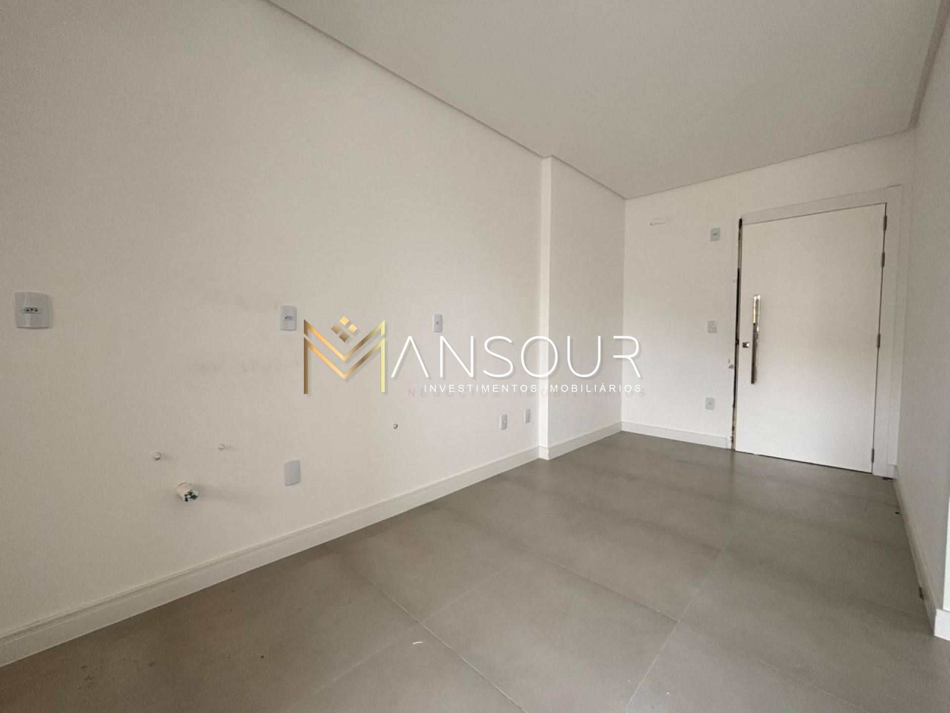 Apartamento Para Vender com 02 quartos 01 suítes no bairro Morretes em Itapema