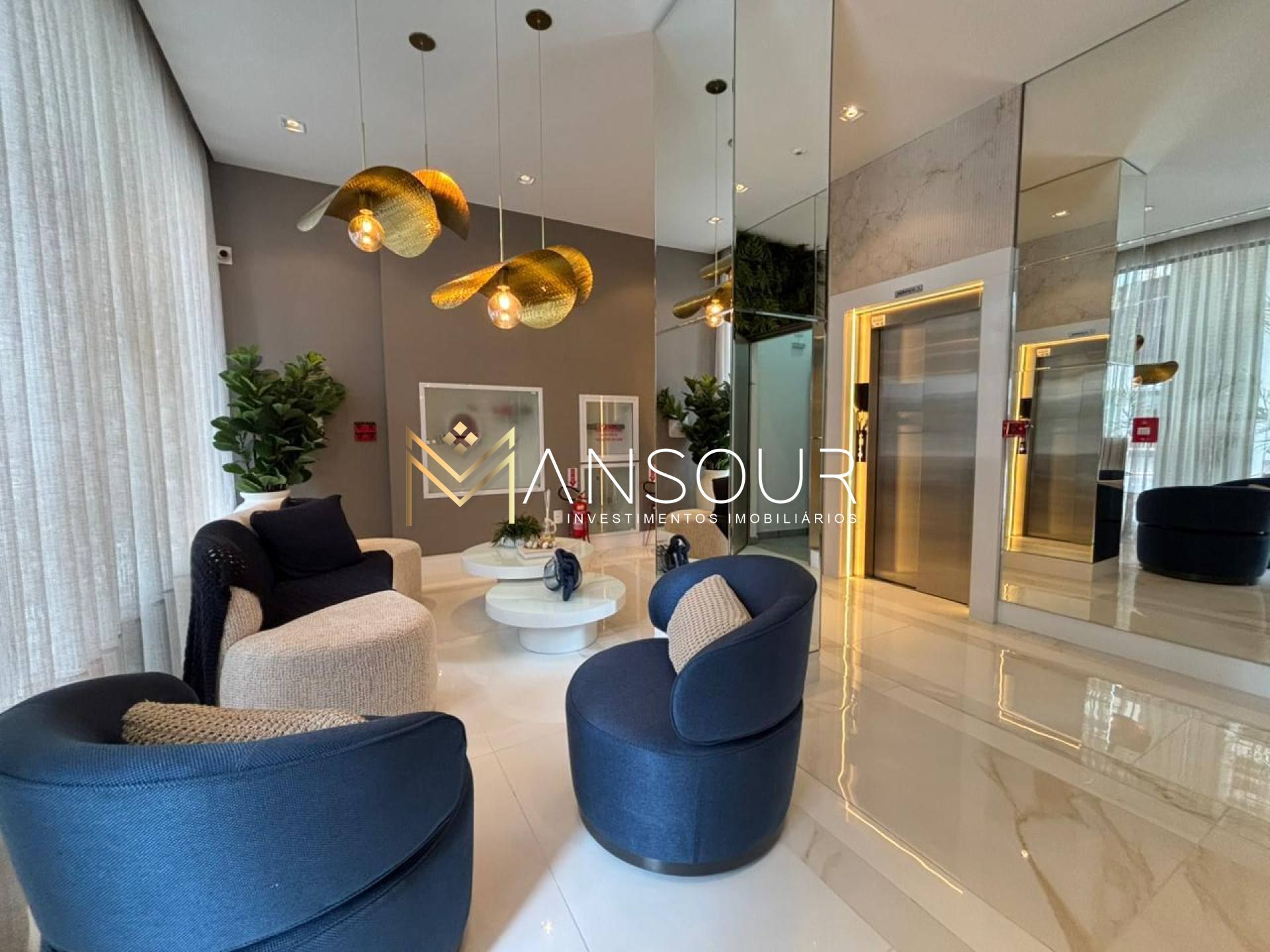 Apartamento Para Vender no bairro Meia Praia em Itapema