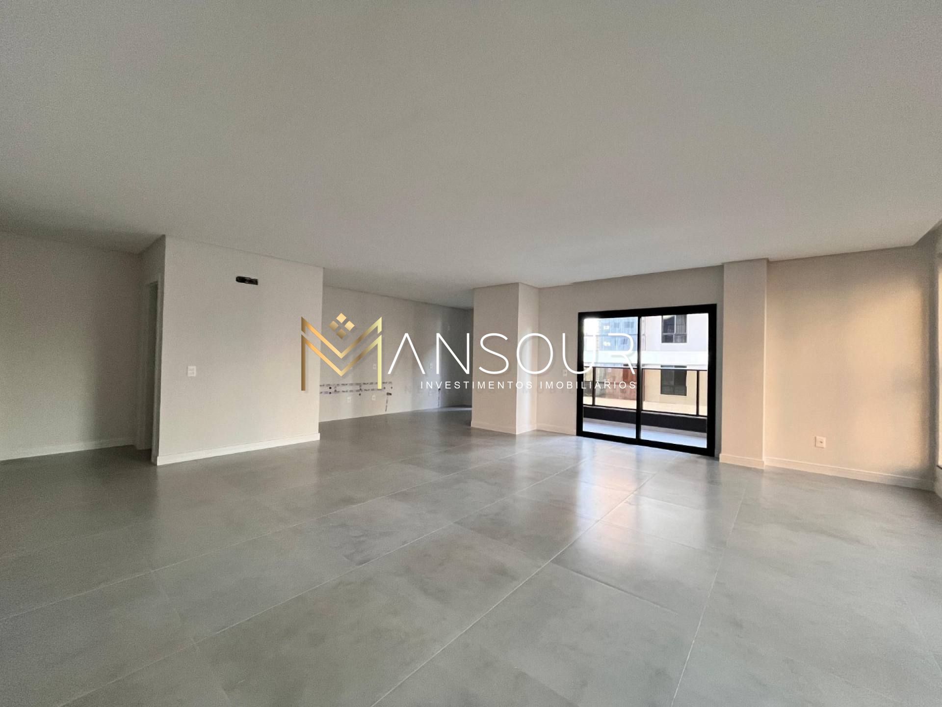 Apartamento Para Vender com 03 quartos 03 suítes no bairro Pereque em Porto Belo