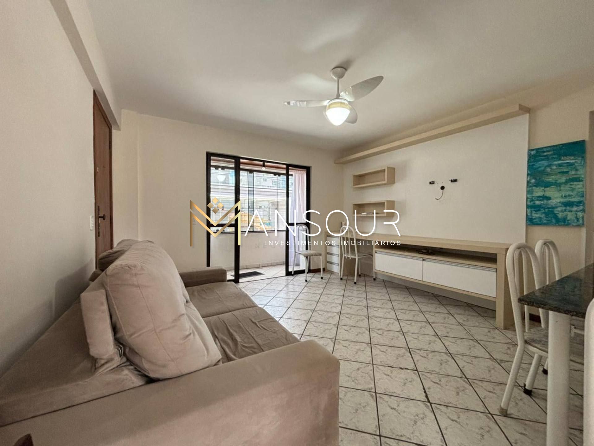 Apartamento Para Vender com 02 quartos 01 suítes no bairro Meia Praia em Itapema