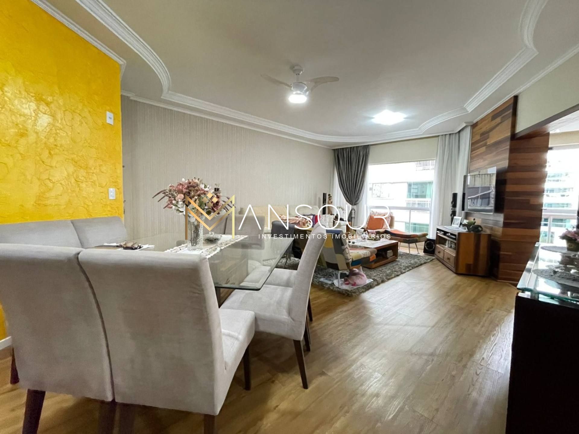 Apartamento Para Vender com 03 quartos 01 suítes no bairro Meia Praia em Itapema