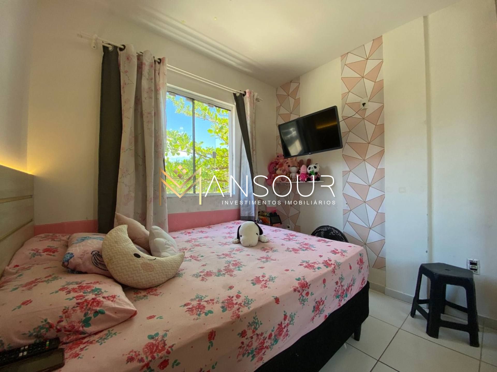 Apartamento Para Vender com 02 quartos no bairro Meia Praia em Itapema