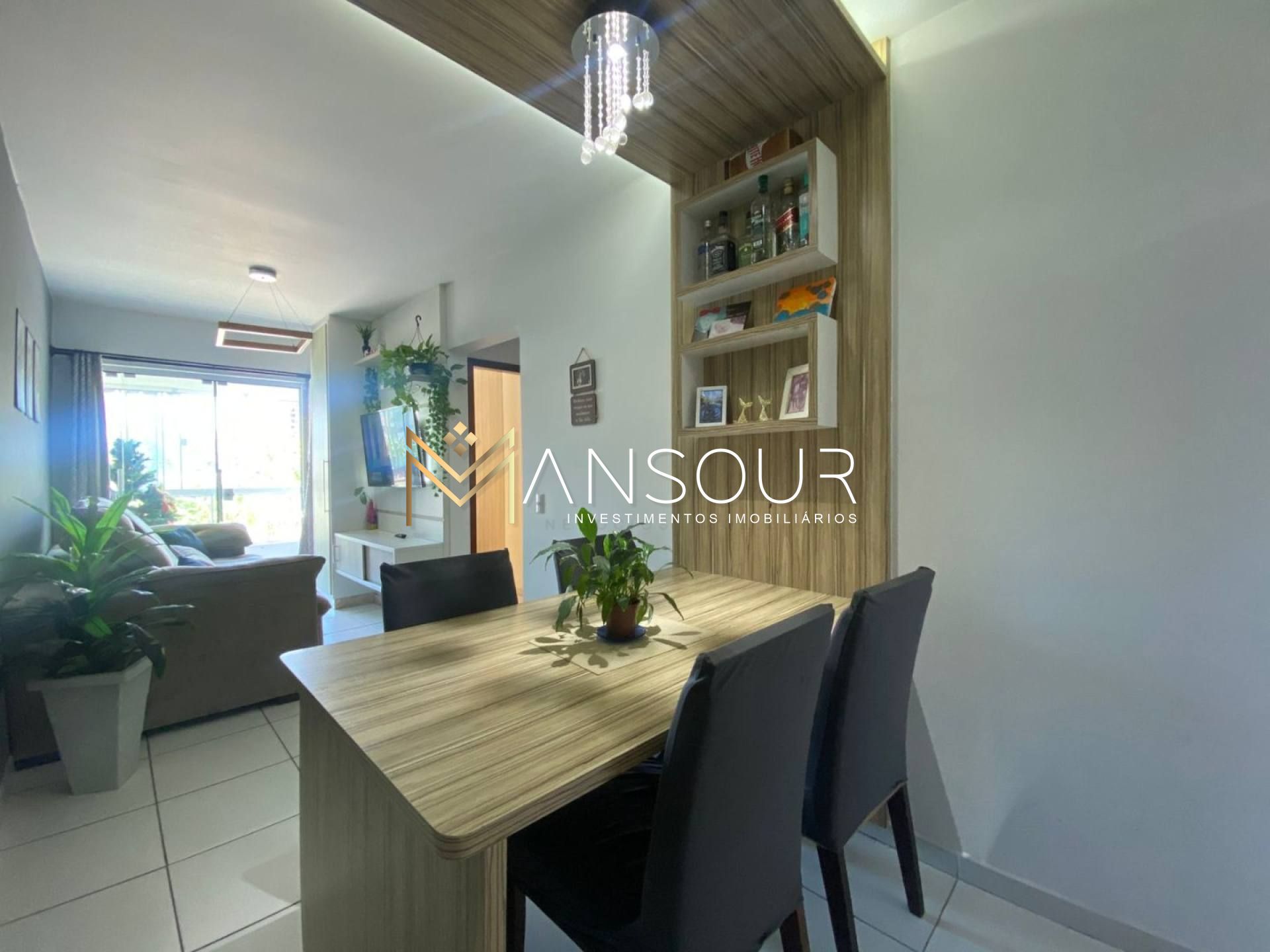 Apartamento Para Vender com 02 quartos no bairro Meia Praia em Itapema