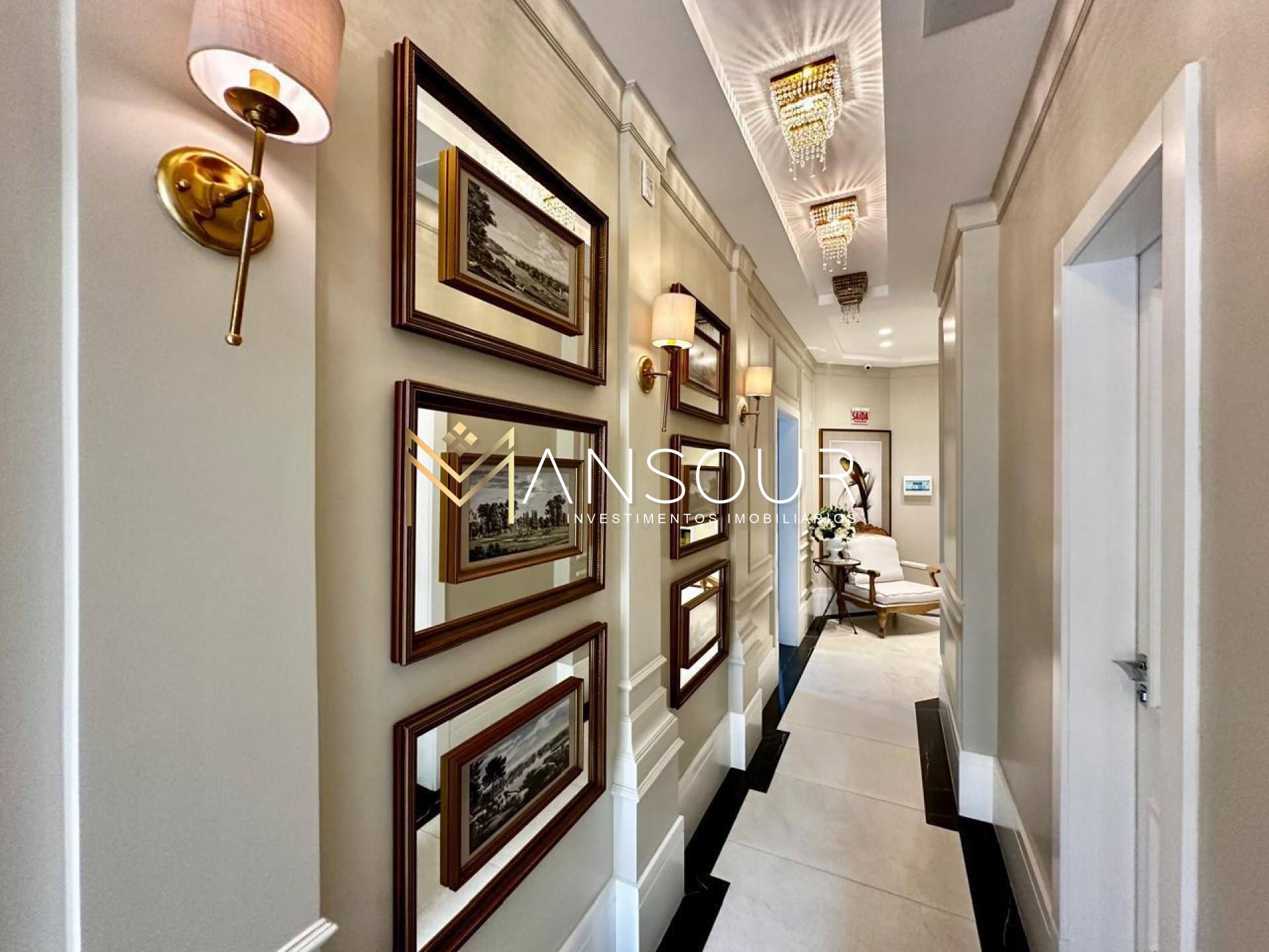 Apartamento Para Vender com 03 quartos 03 suítes no bairro Meia Praia em Itapema