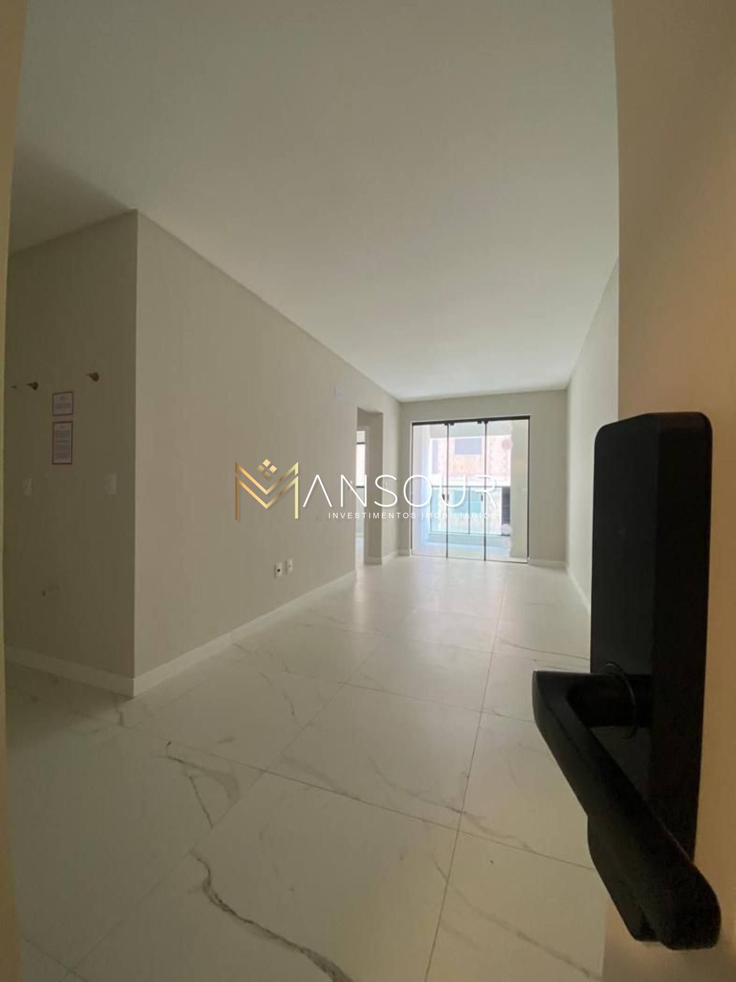 Apartamento Para Vender com 02 quartos 01 suítes no bairro Morretes em Itapema