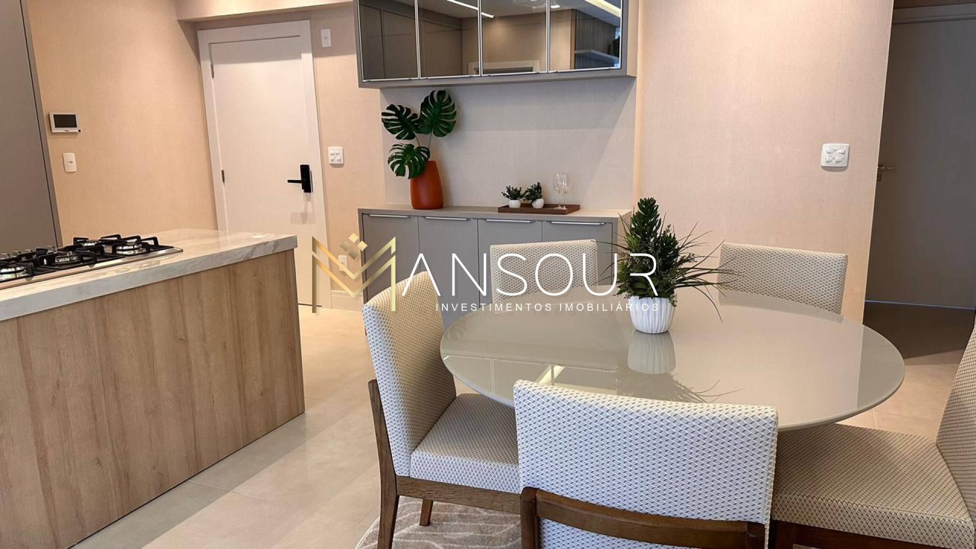 Apartamento Para Vender com 03 quartos 03 suítes no bairro Meia Praia em Itapema