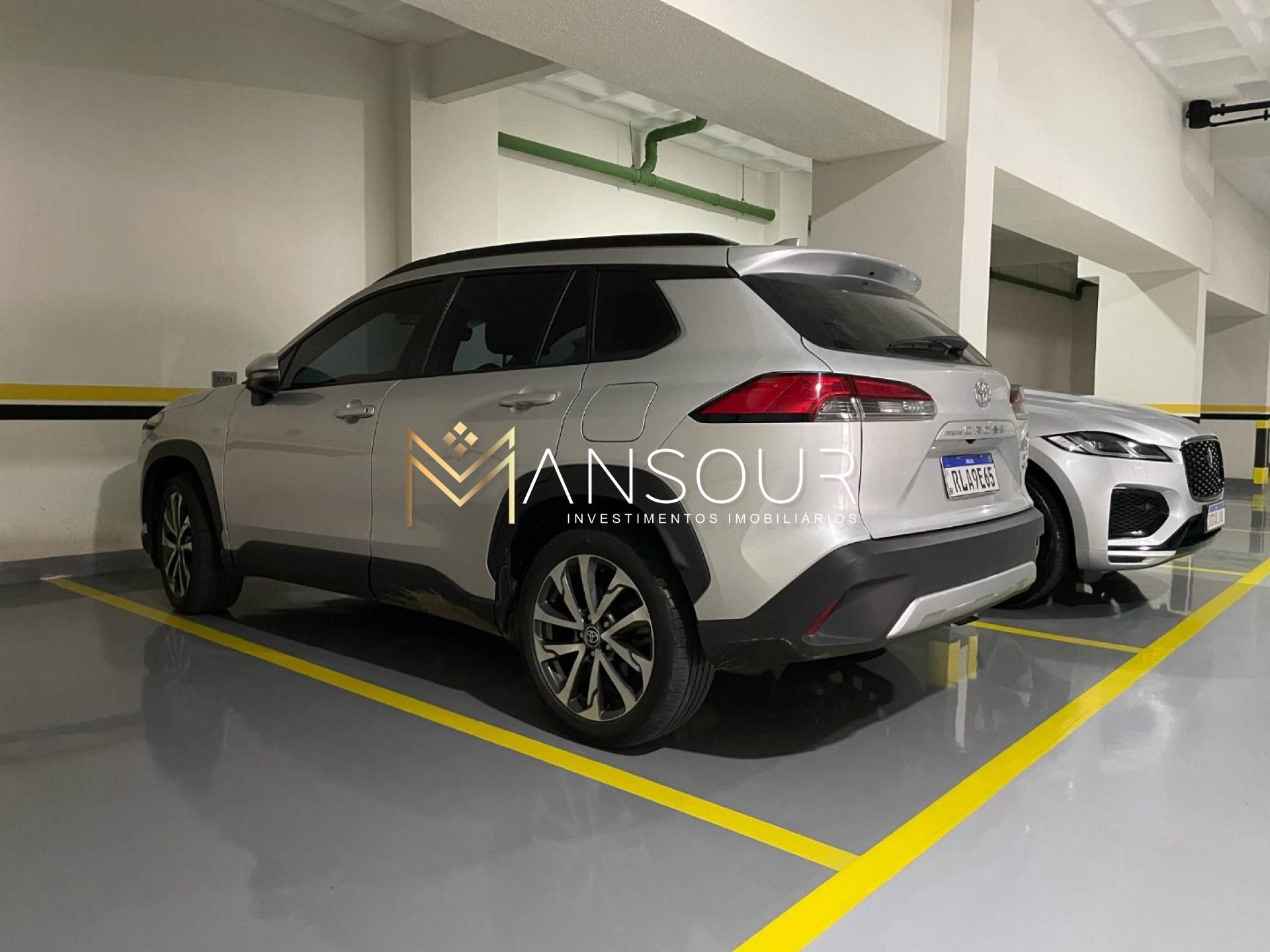 Apartamento Para Vender com 04 quartos 04 suítes no bairro Meia Praia em Itapema