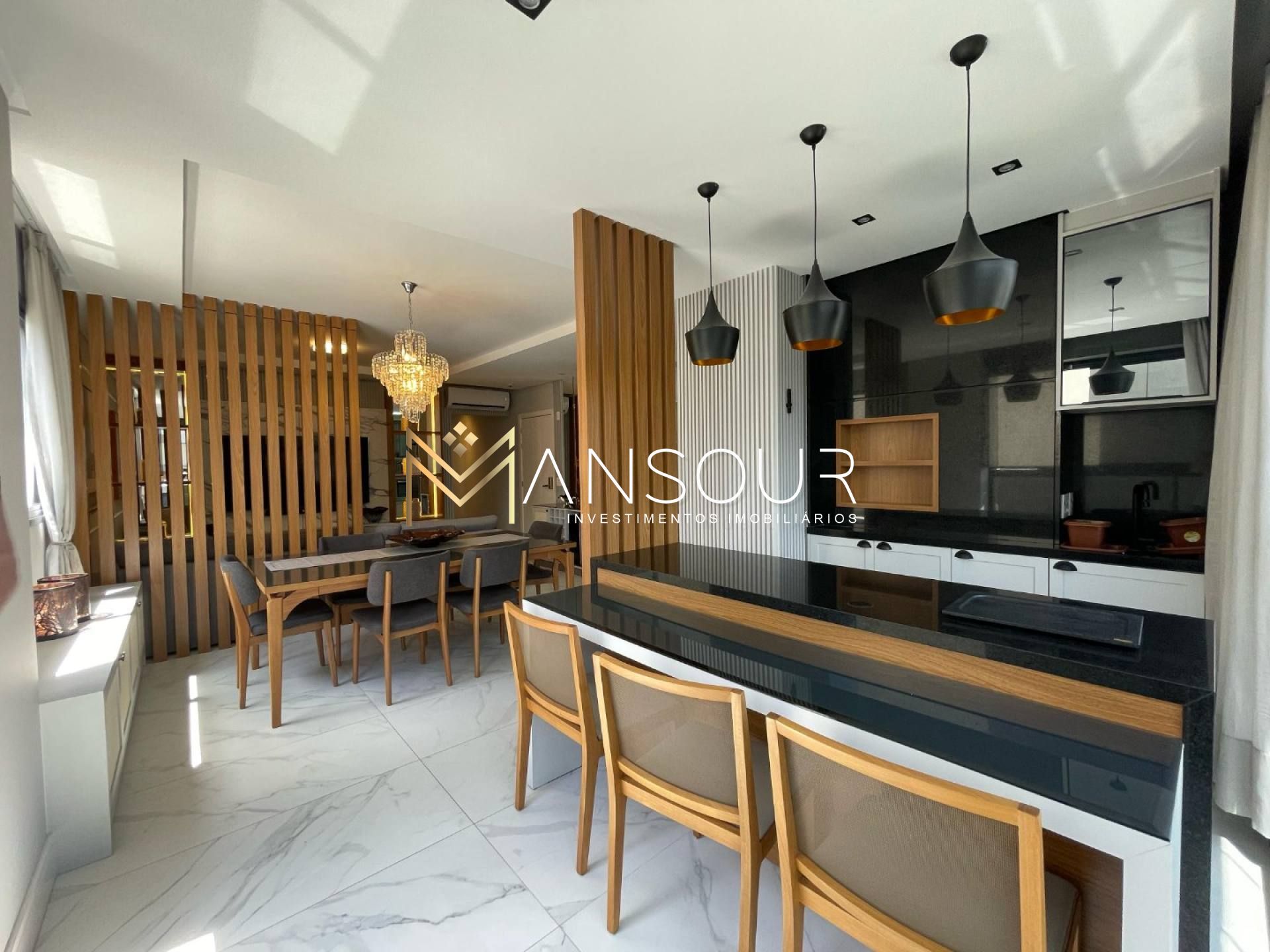 Apartamento Para Vender com 04 quartos 04 suítes no bairro Meia Praia em Itapema