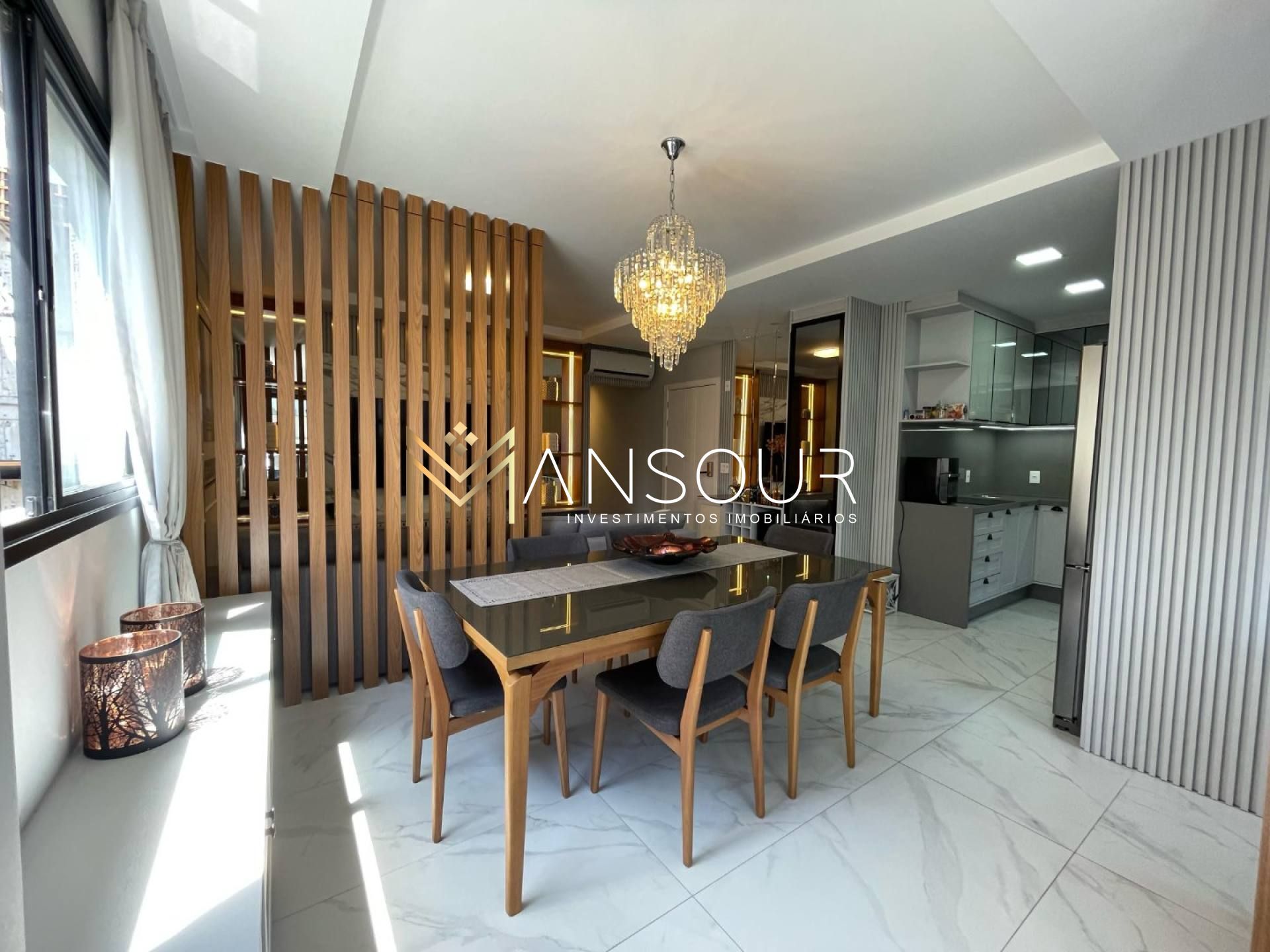 Apartamento Para Vender com 04 quartos 04 suítes no bairro Meia Praia em Itapema