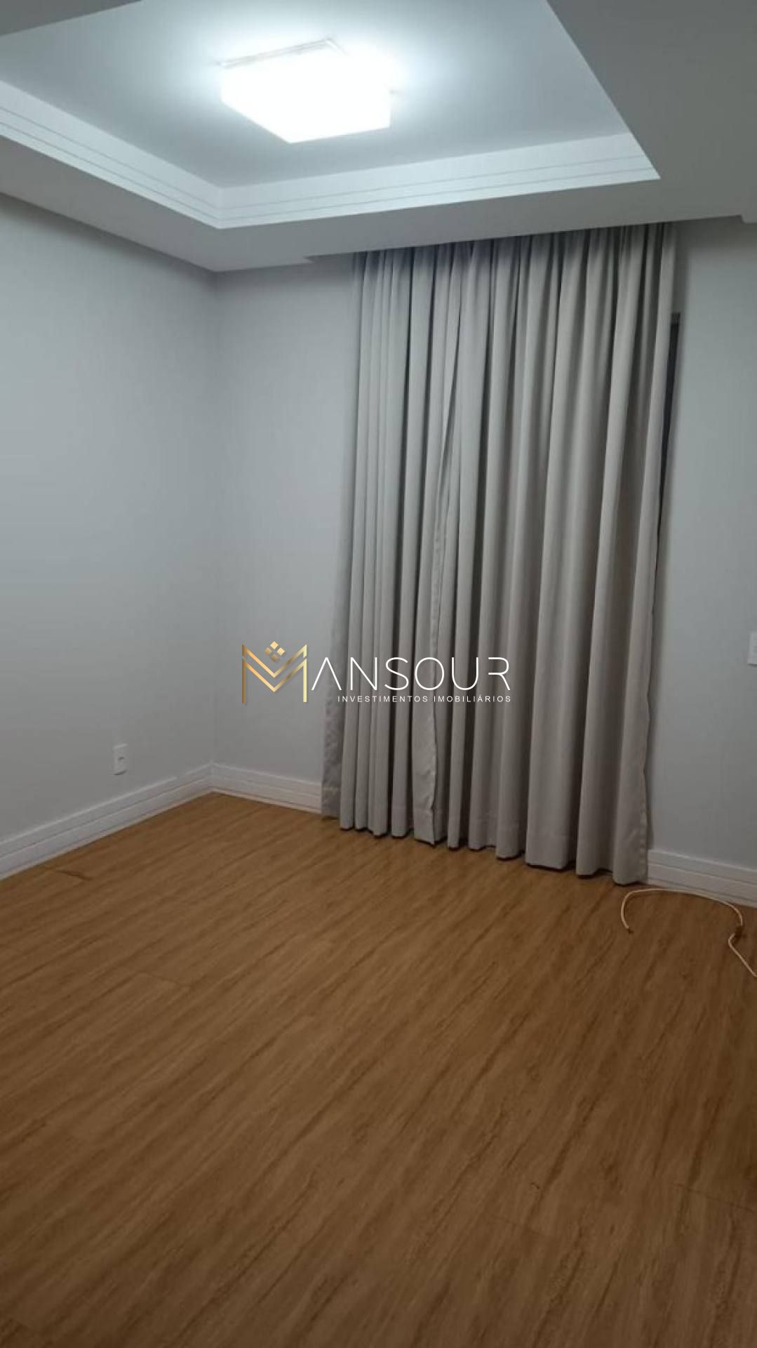 Apartamento Para Vender com 03 quartos 03 suítes em Balneário Camboriú