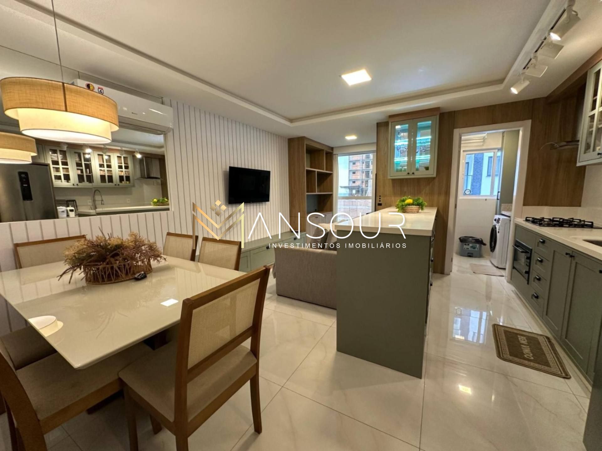 Apartamento Para Vender com 02 quartos 02 suítes no bairro Balneário Perequê em Porto Belo