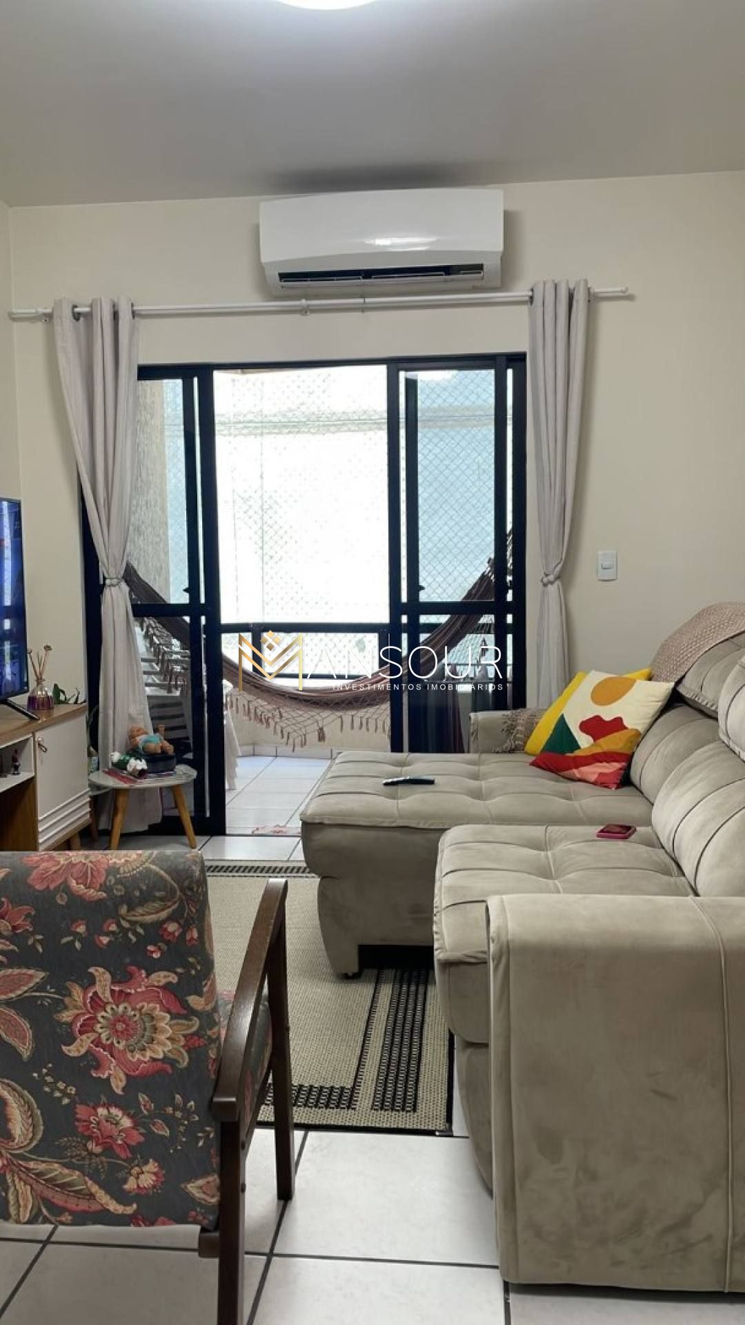 Apartamento Para Vender com 02 quartos 02 suítes no bairro Meia Praia em Itapema