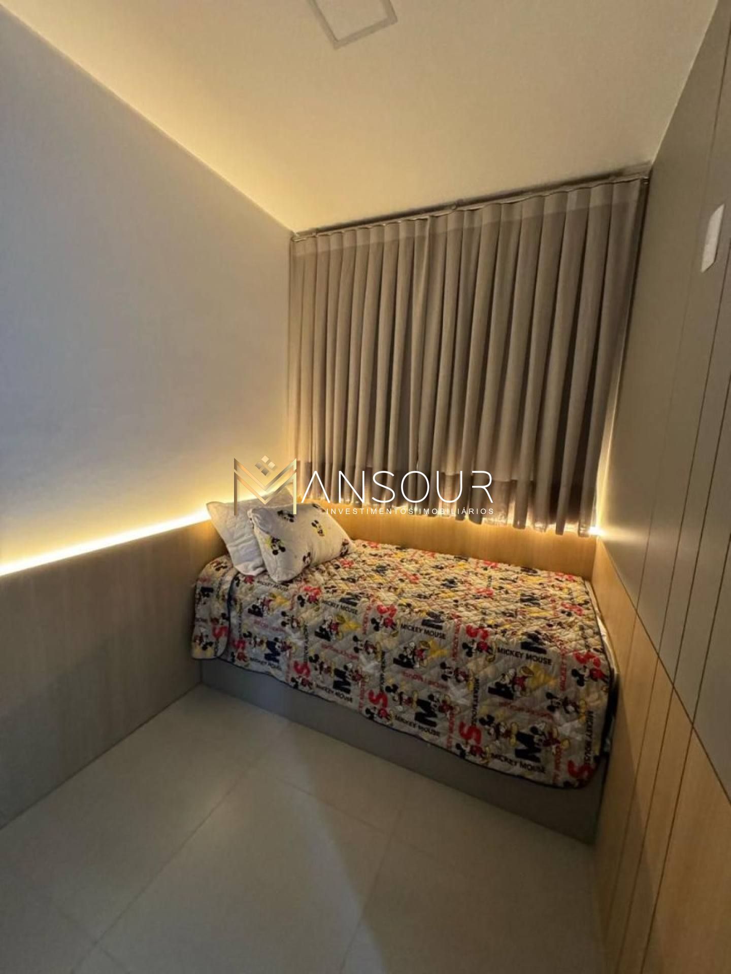 Apartamento Para Vender com 03 quartos 02 suítes no bairro Tabuleiro das Oliveiras  em Itapema