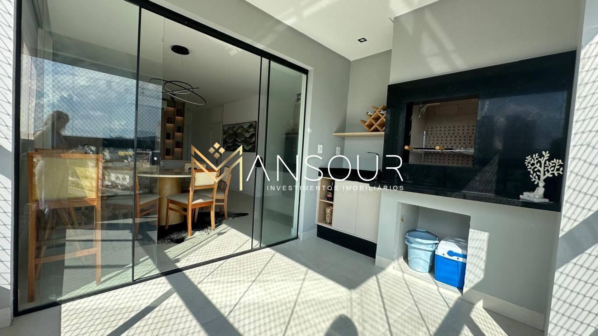 Apartamento Para Vender com 2 quartos 2 suítes no bairro Pereque em Porto Belo