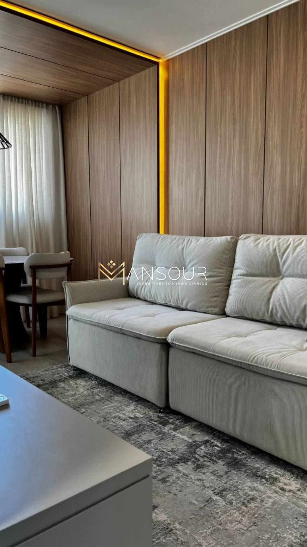 Apartamento Para Vender com 02 quartos 02 suítes no bairro Meia Praia em Itapema