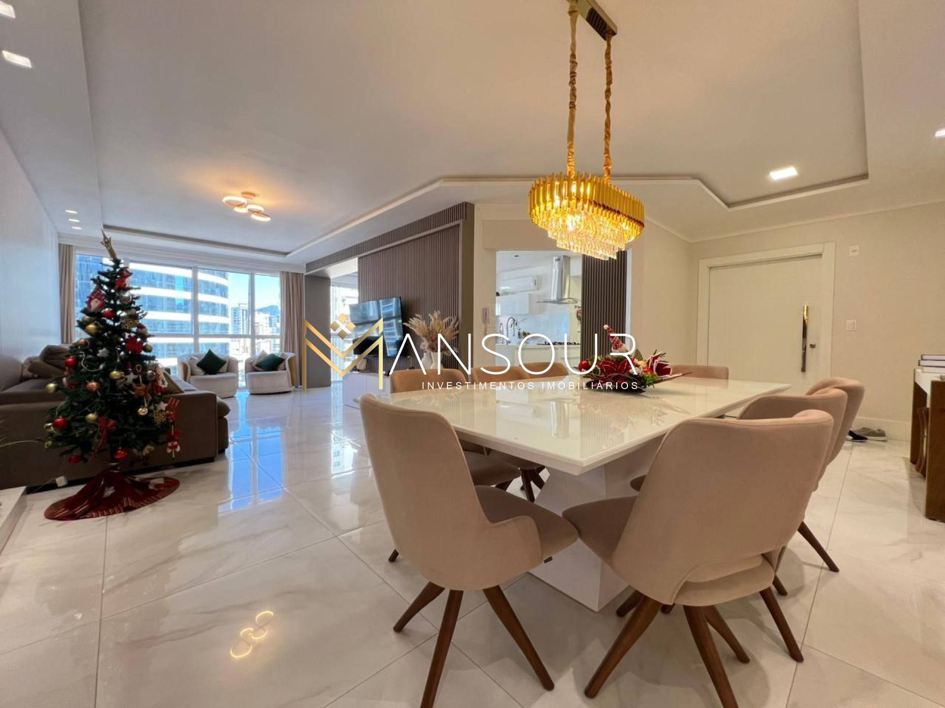 Apartamento Para Vender com 04 quartos 04 suítes no bairro Meia Praia em Itapema