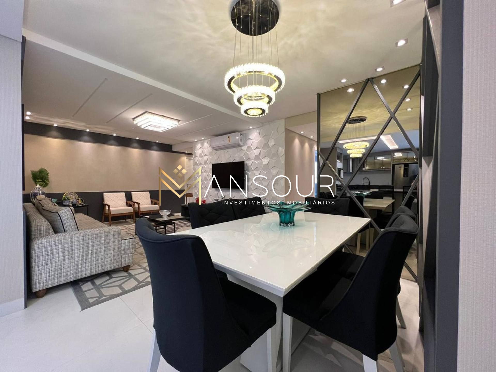 Apartamento Para Vender com 03 quartos 03 suítes no bairro Meia Praia em Itapema