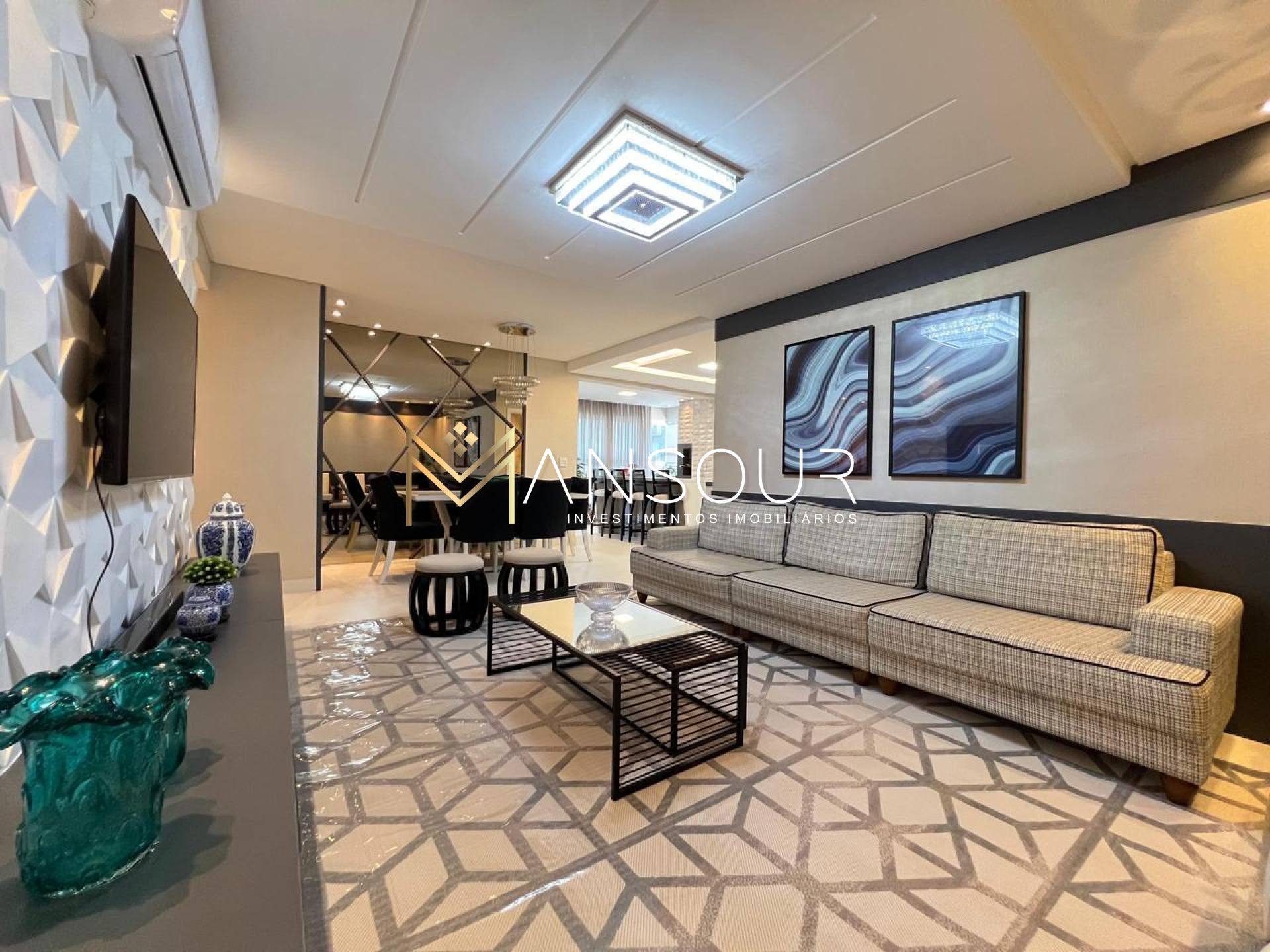 Apartamento Para Vender com 03 quartos 03 suítes no bairro Meia Praia em Itapema