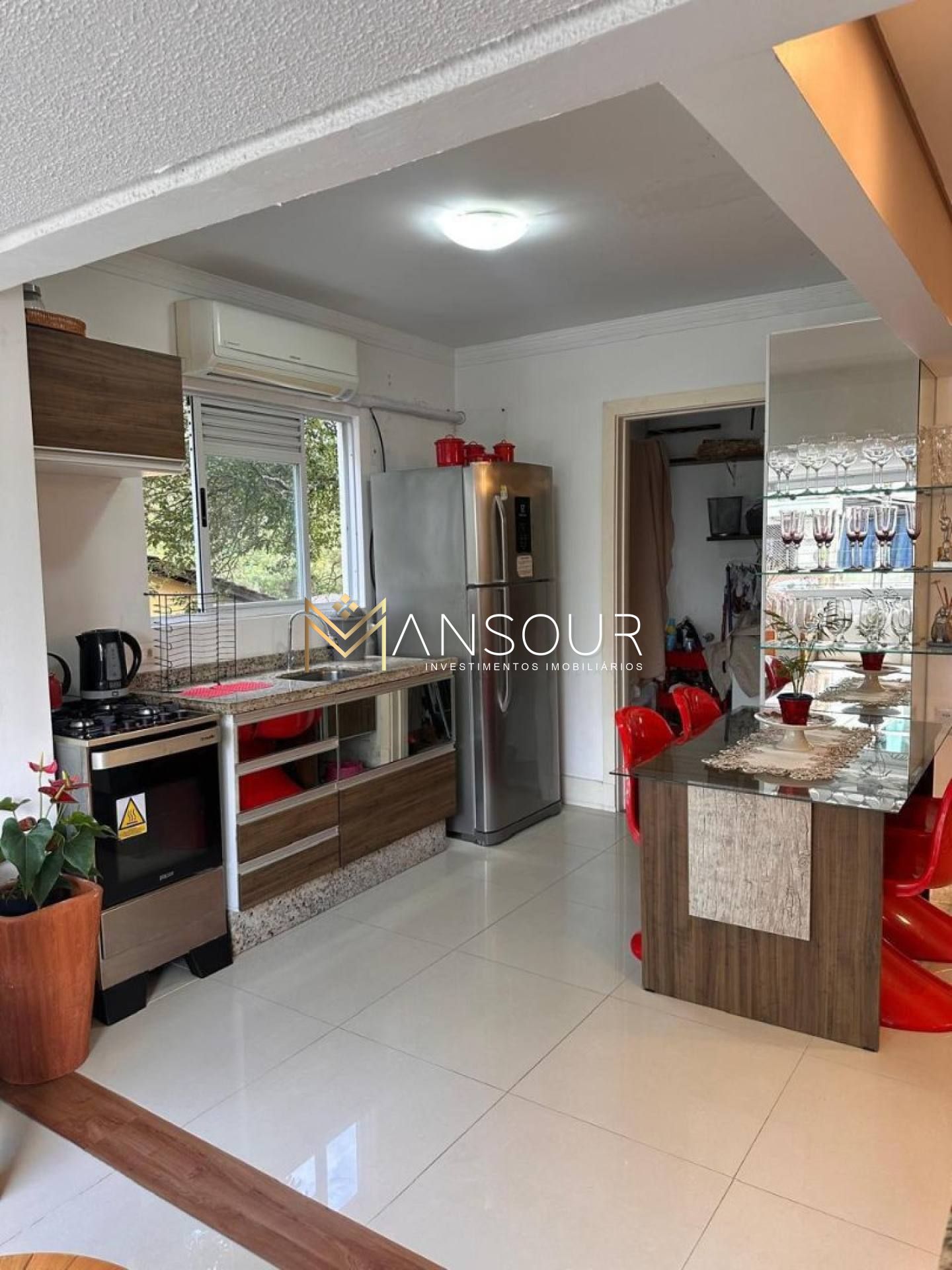 Apartamento Para Vender com 02 quartos 02 suítes no bairro Centro em Itapema