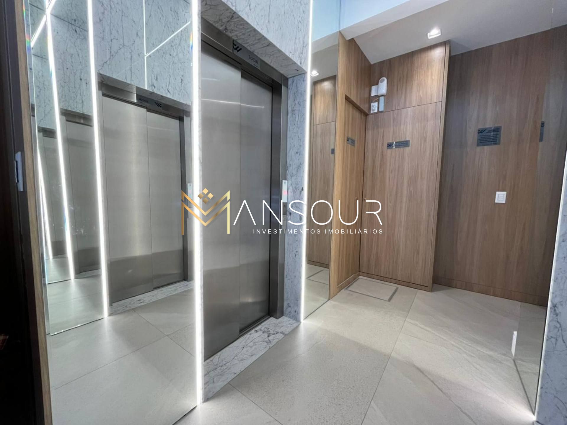 Apartamento Para Vender com 02 quartos 01 suítes no bairro Morretes em Itapema