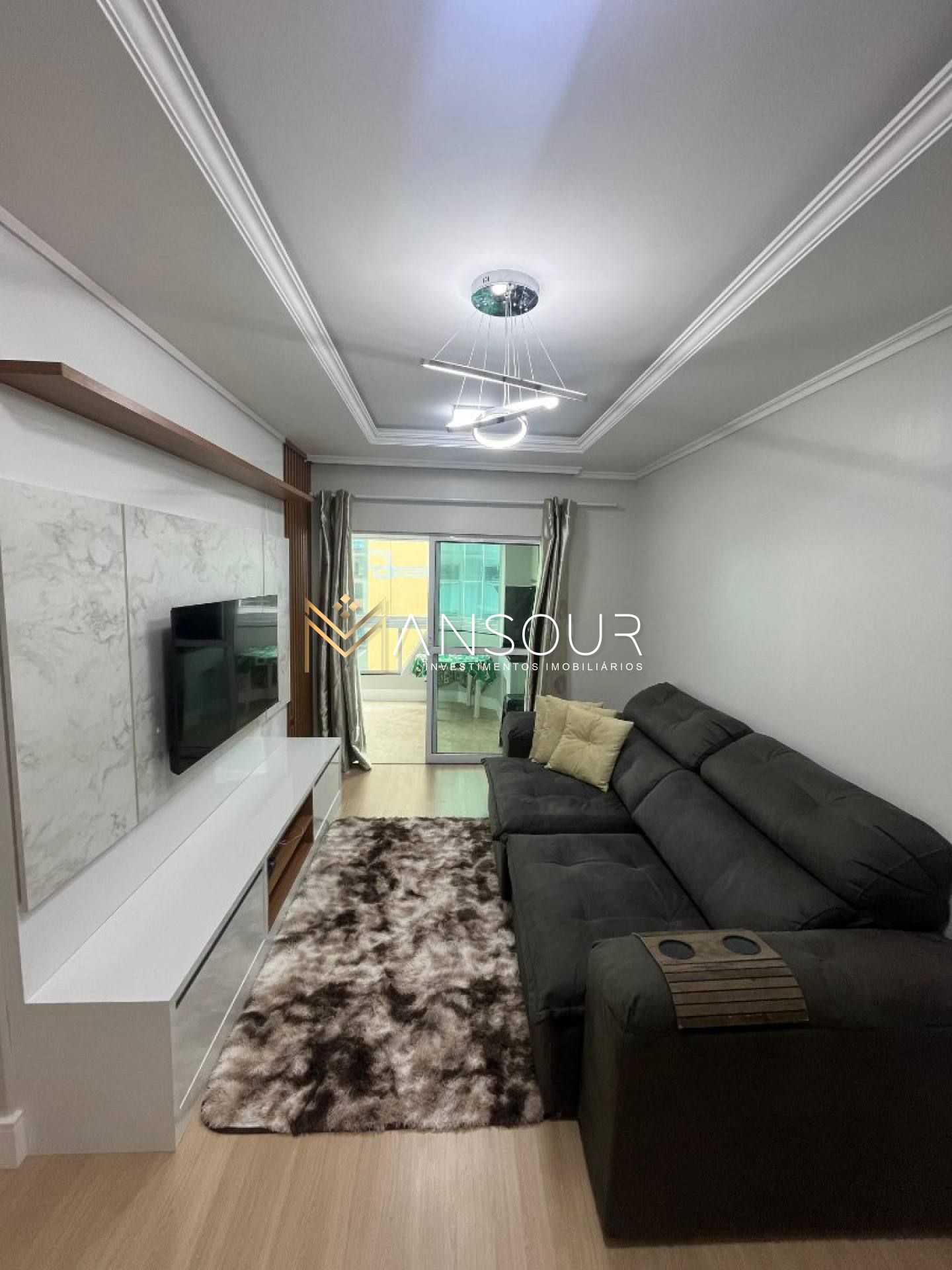 Apartamento Para Vender com 03 quartos 01 suítes no bairro Meia Praia em Itapema