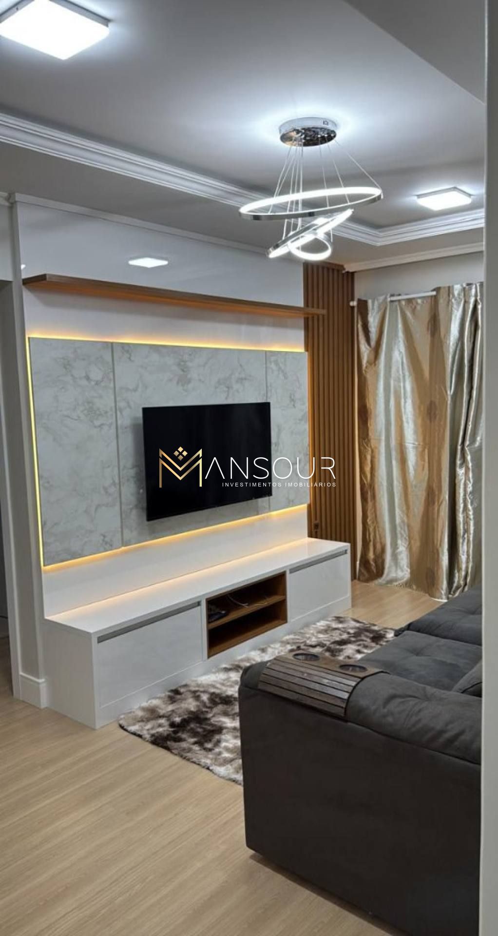 Apartamento Para Vender com 03 quartos 01 suítes no bairro Meia Praia em Itapema